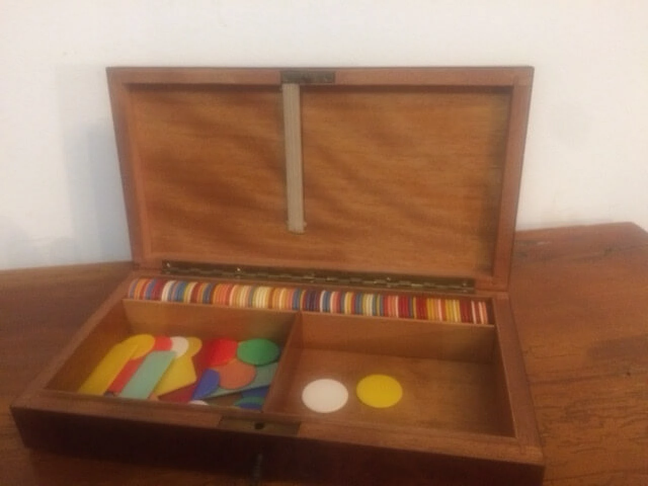 Game box in olive briar, '30s 5