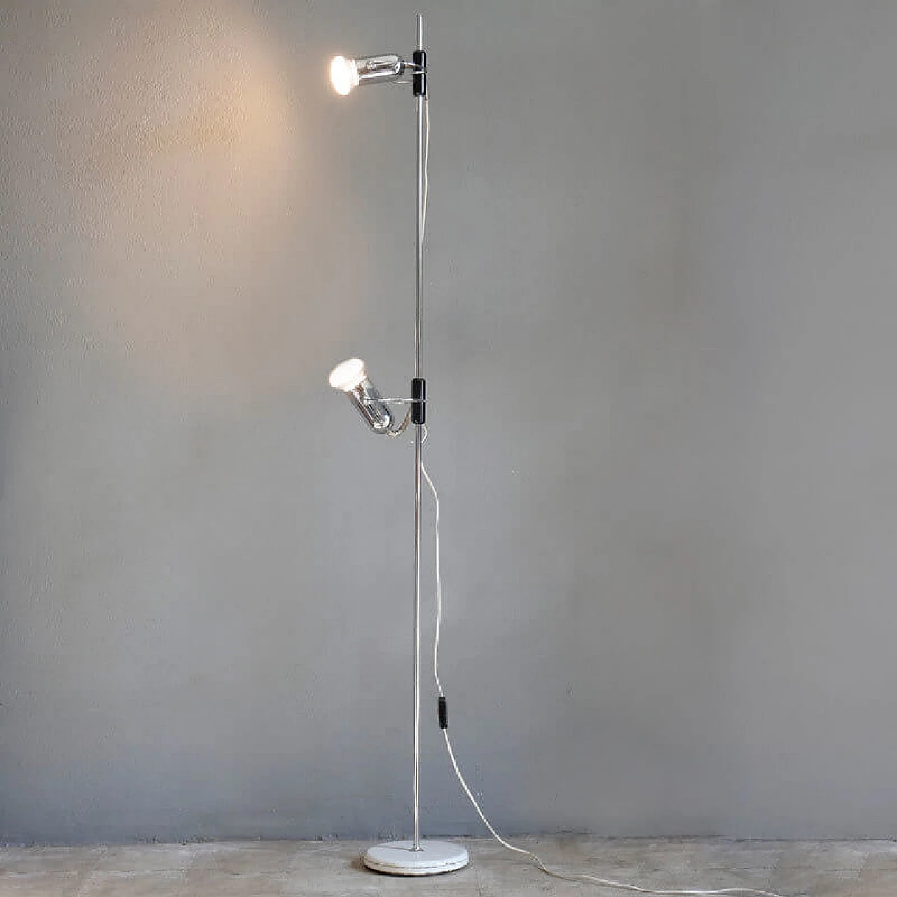 Floor lamp by Francesco Fois for Reggiani, Italy, 60s 3