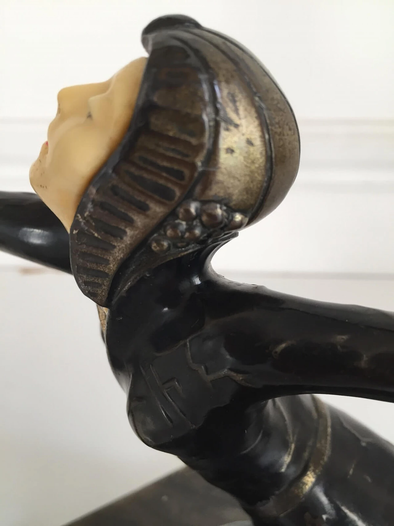 Lamp sculpture Art Deco in bronze and bakelite 7