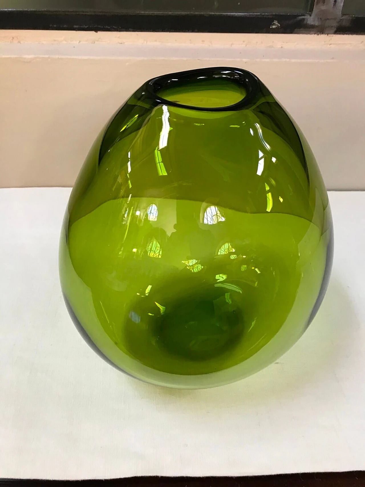 Green glass vase, by Per Lütken for Holmegaard, 1950s 2