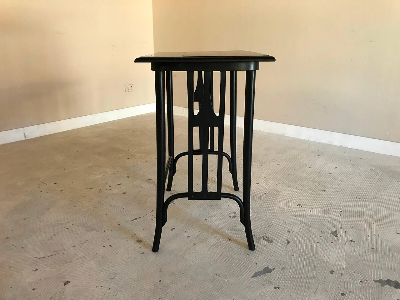 Tavolino Thonet ebanizzato, inizio 900 5