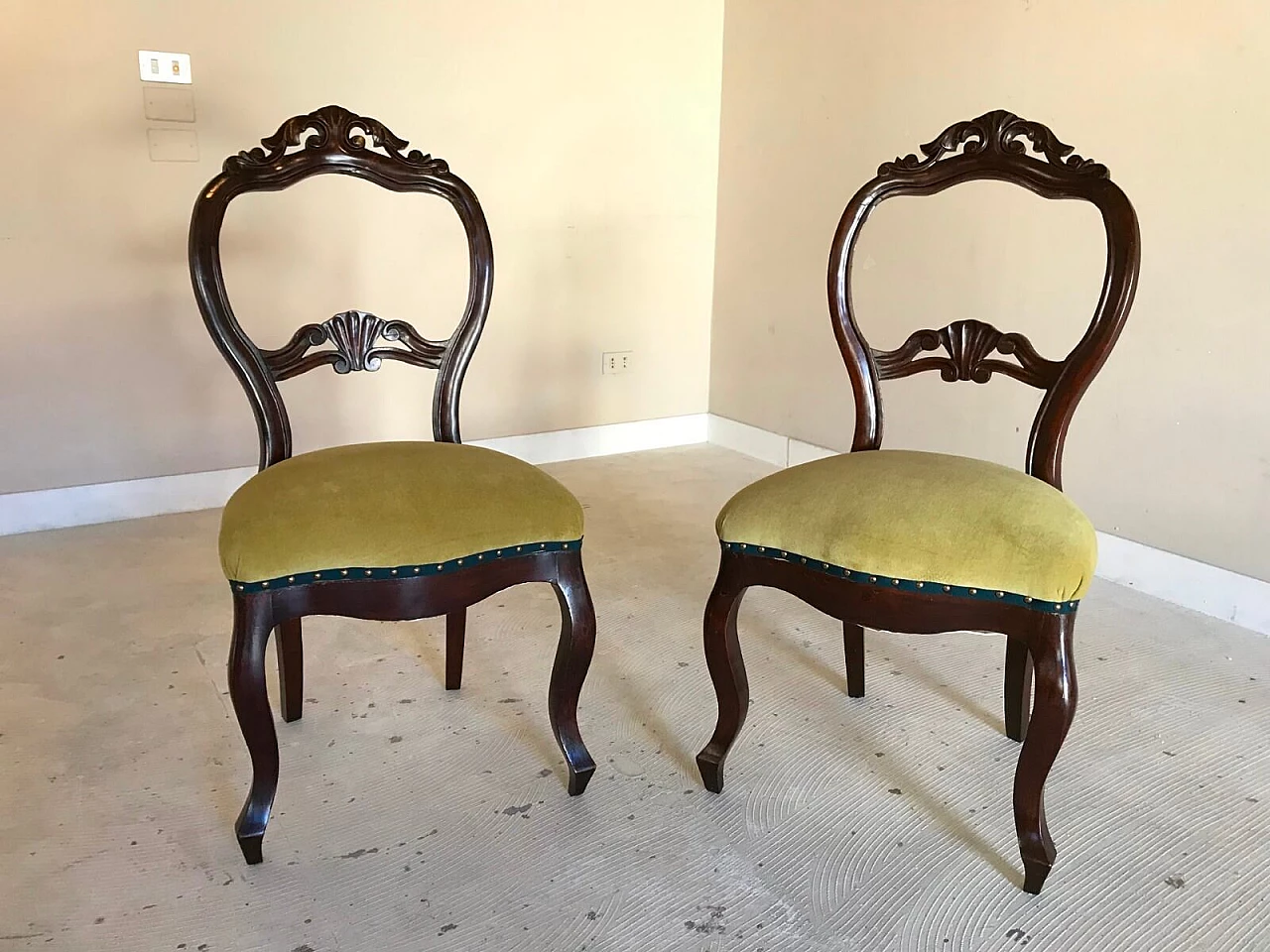 Pair of Louis Philippe chairs in walnut, with green velvet, 19th century 2