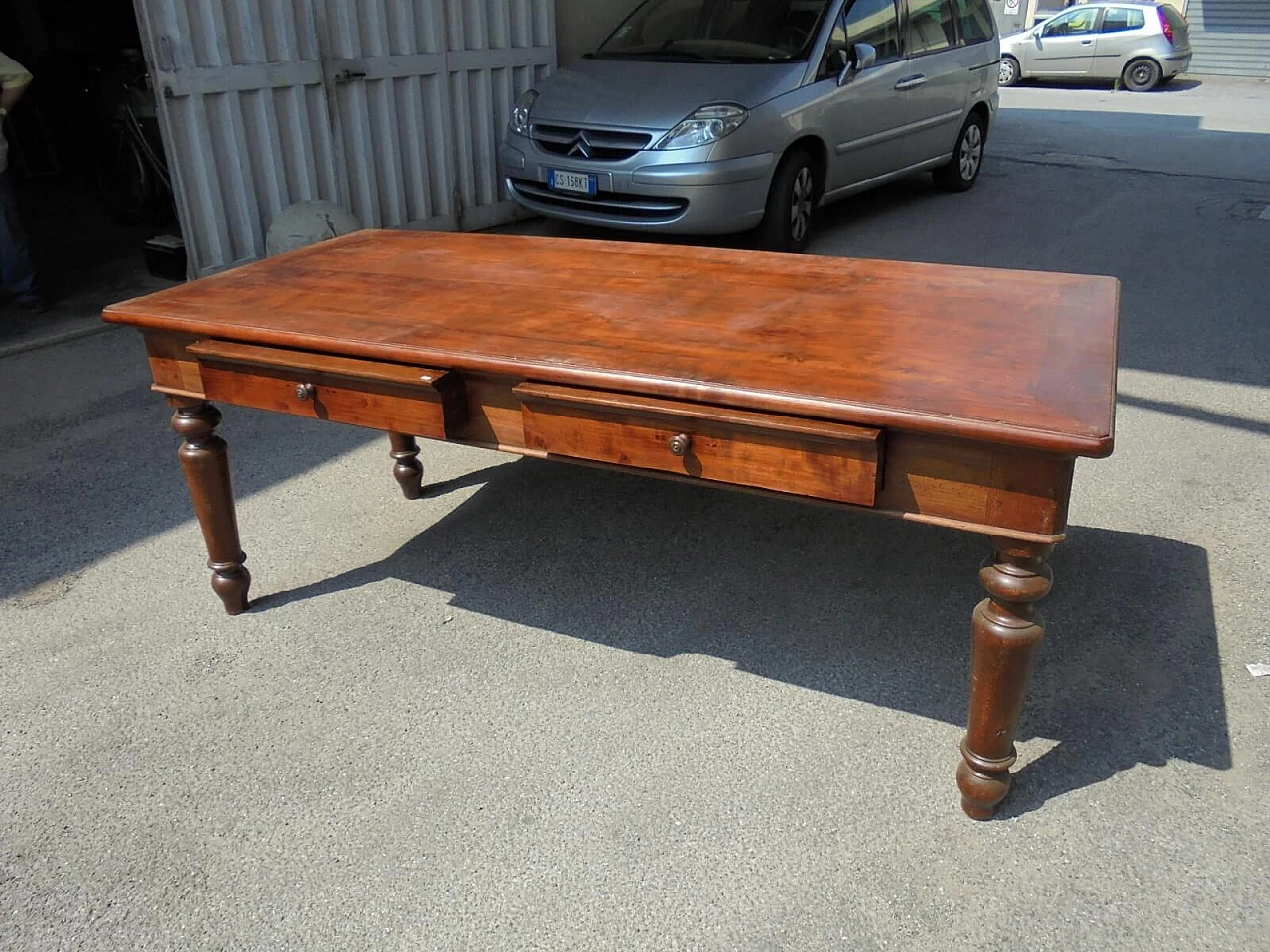 Large table in cherry wood 3