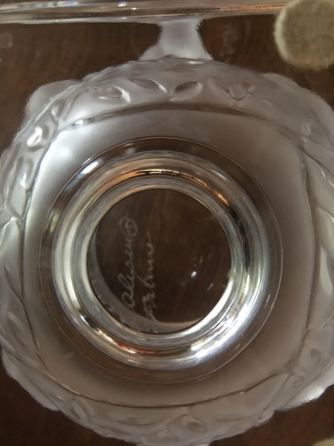 Vaso Elisabeth di Lalique in cristallo molato 4