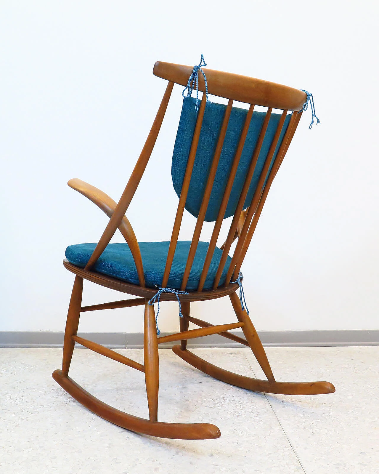 Danish rocking chair '60s design Illum Wikkelsø 4