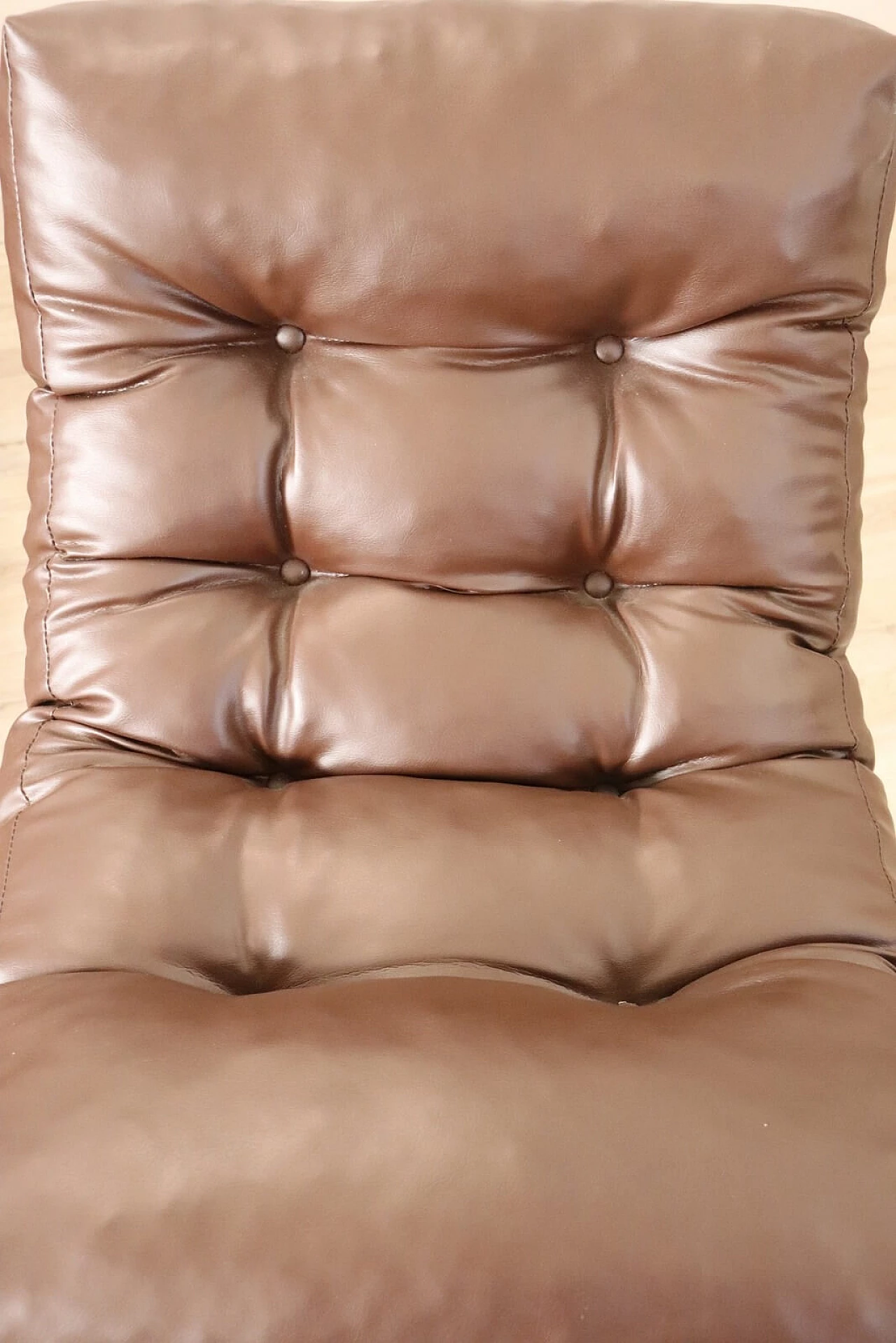 Series of three Italian design armchairs from the '80s 6