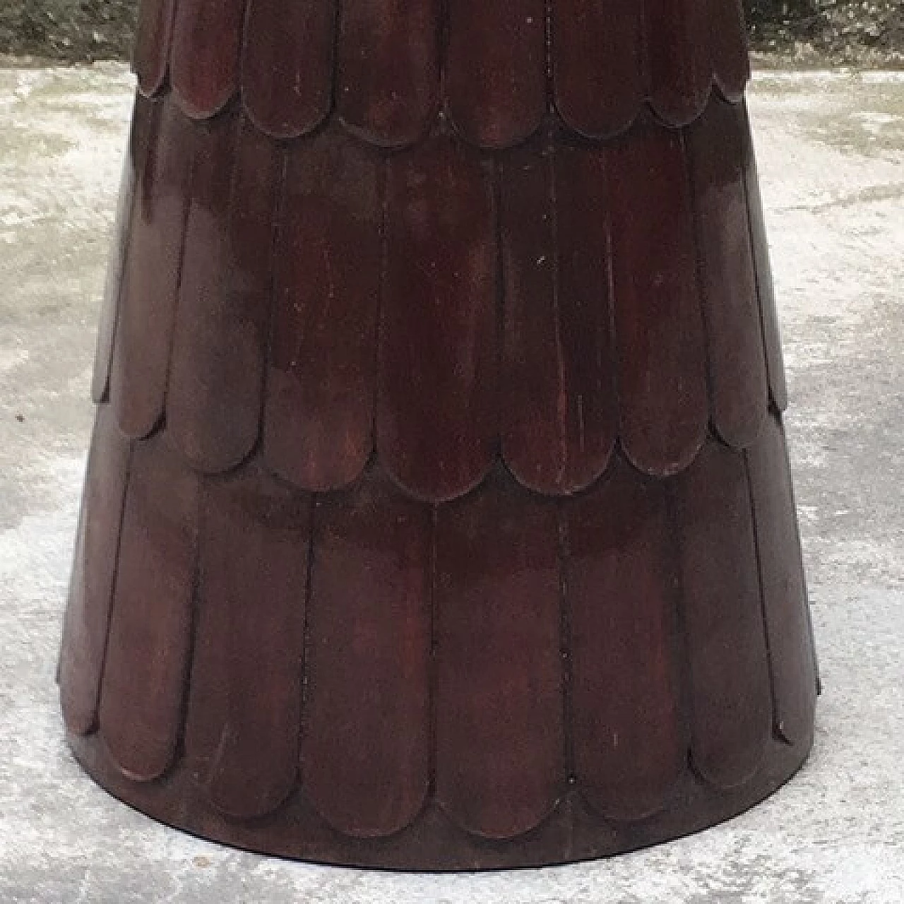 Italian Round Side Table from the 40's 6