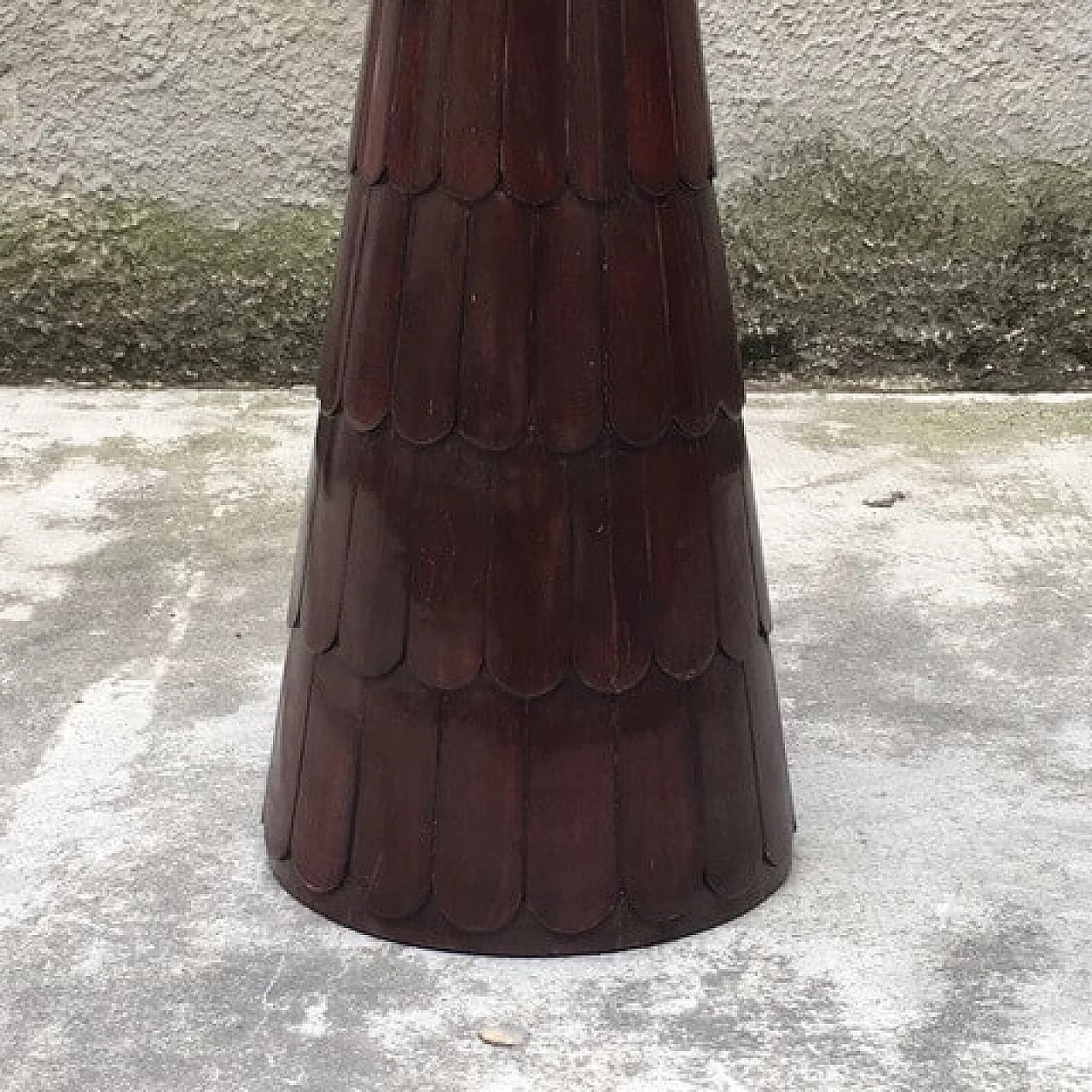 Italian Round Side Table from the 40's 5