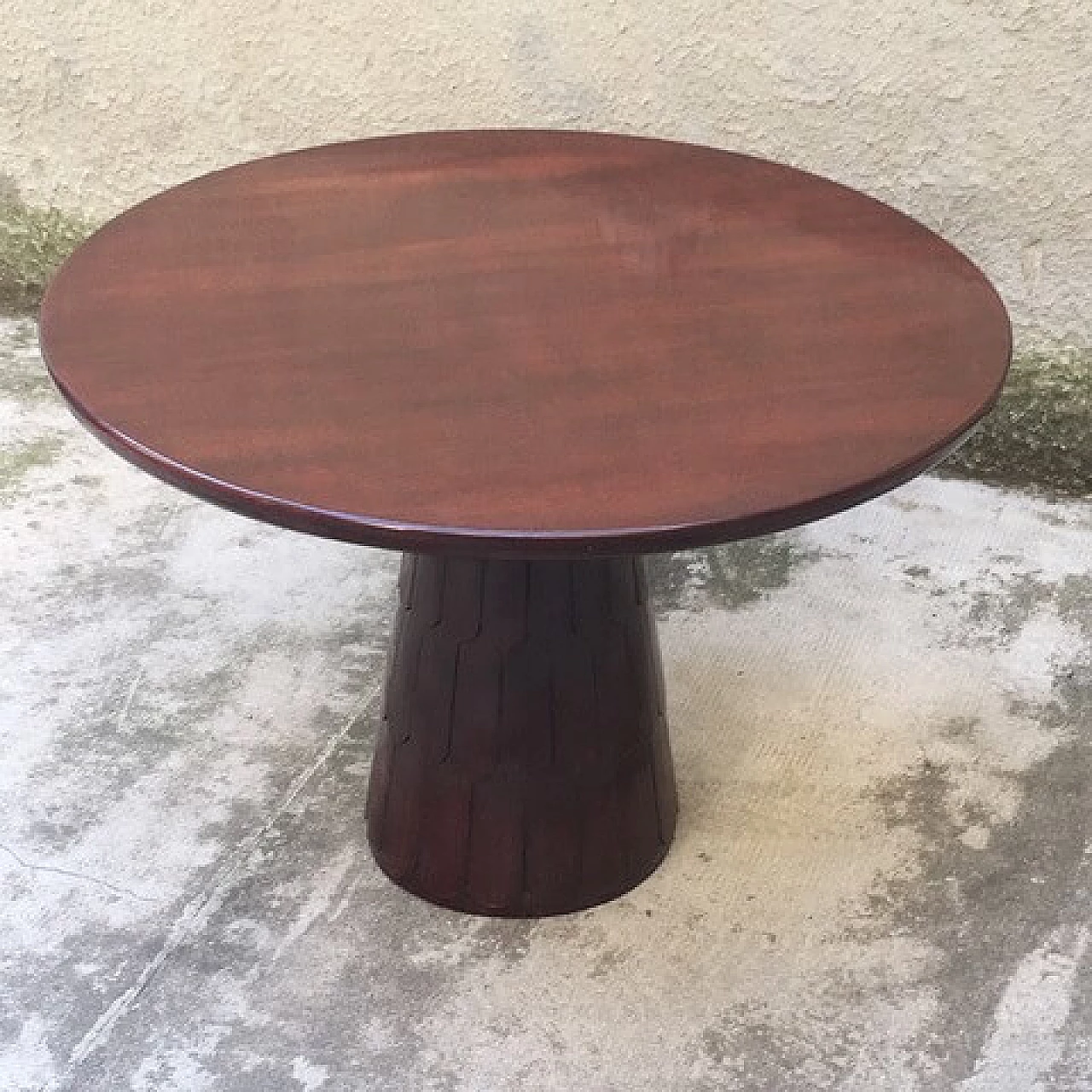 Italian Round Side Table from the 40's 3