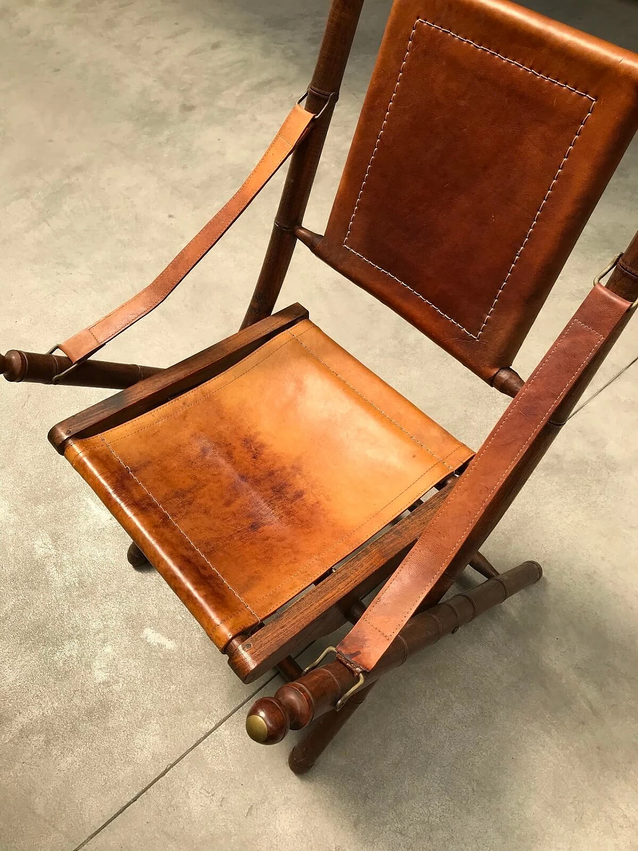 Officer's folding chair in wood and leather, 1850 approx. 4