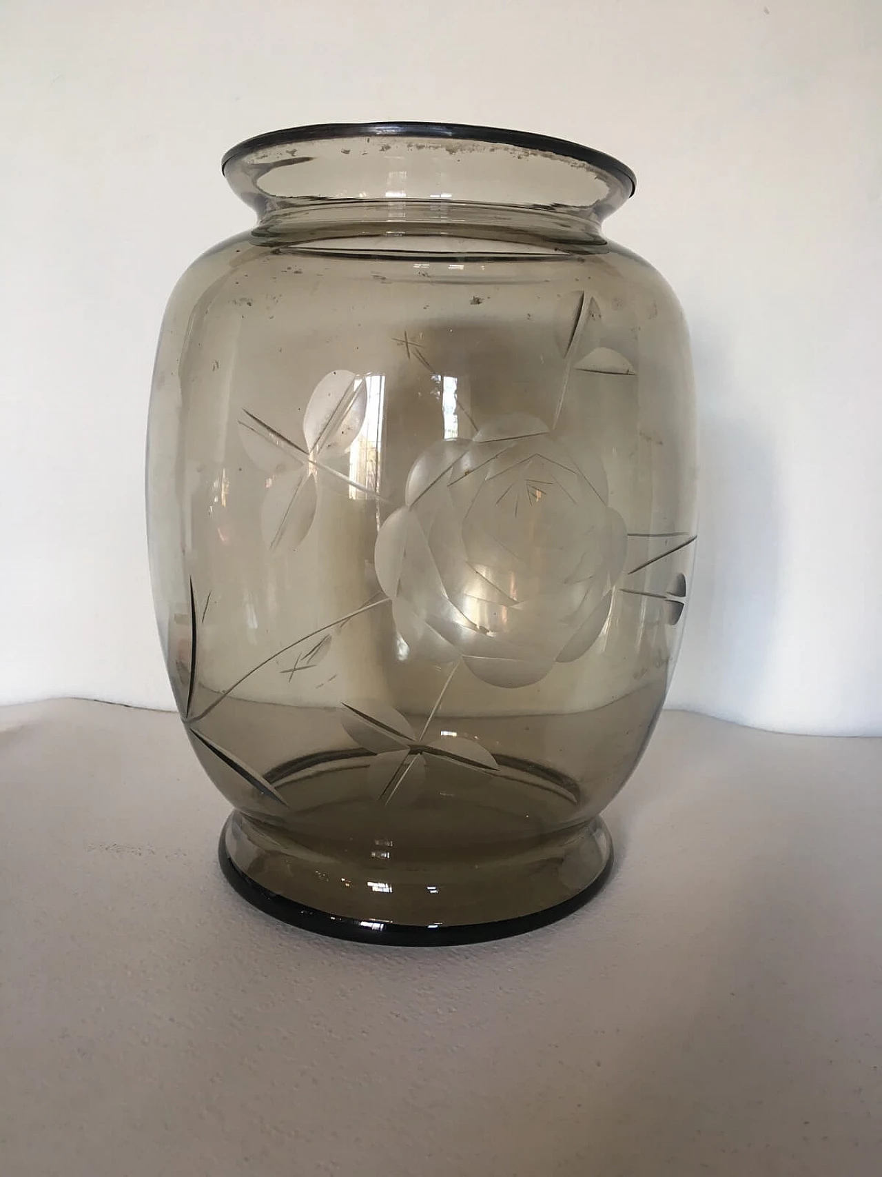 Vaso bombato Art Nouveau in vetro fumè 3