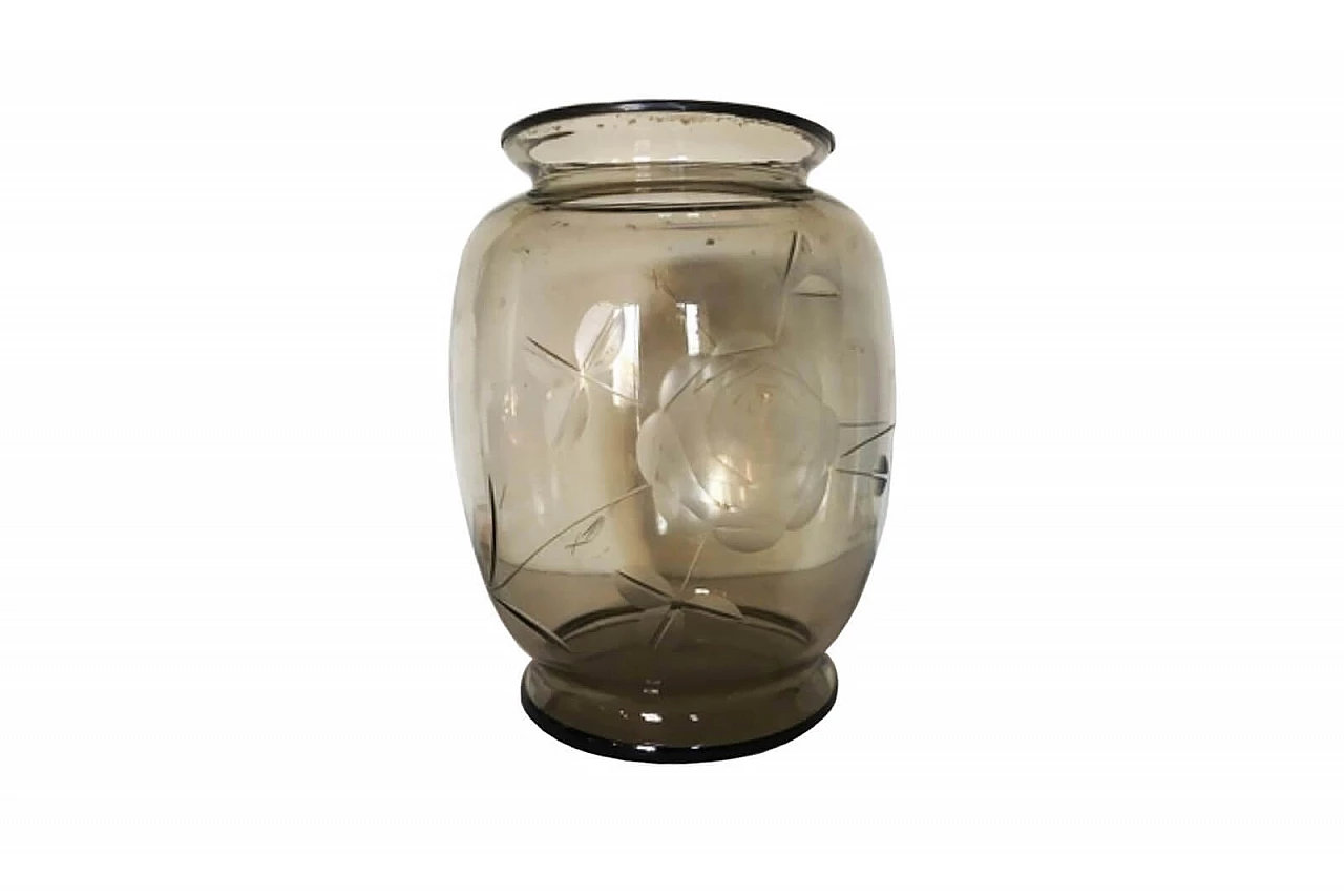 Art Nouveau convex vase in smoked glass 1