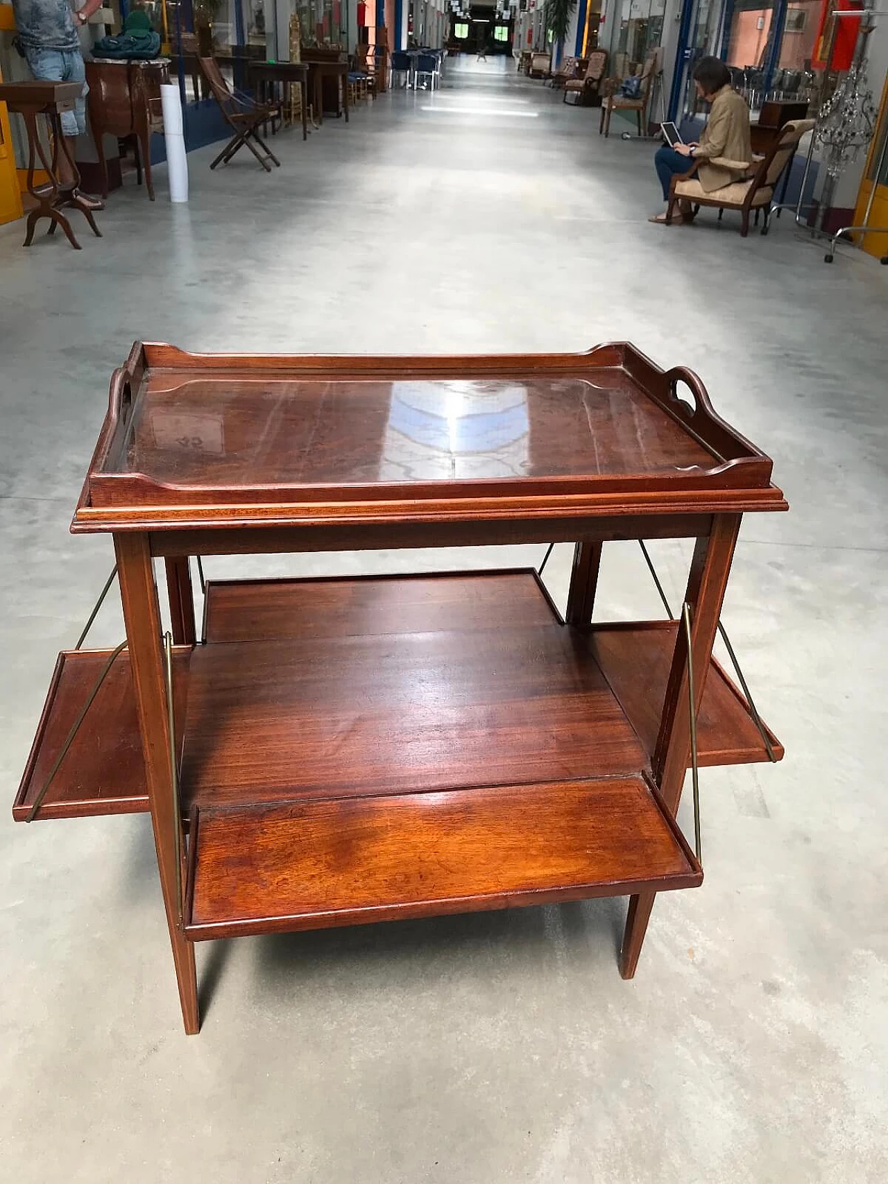 English coffee table with mahogany tray and fillets, end of '800 7