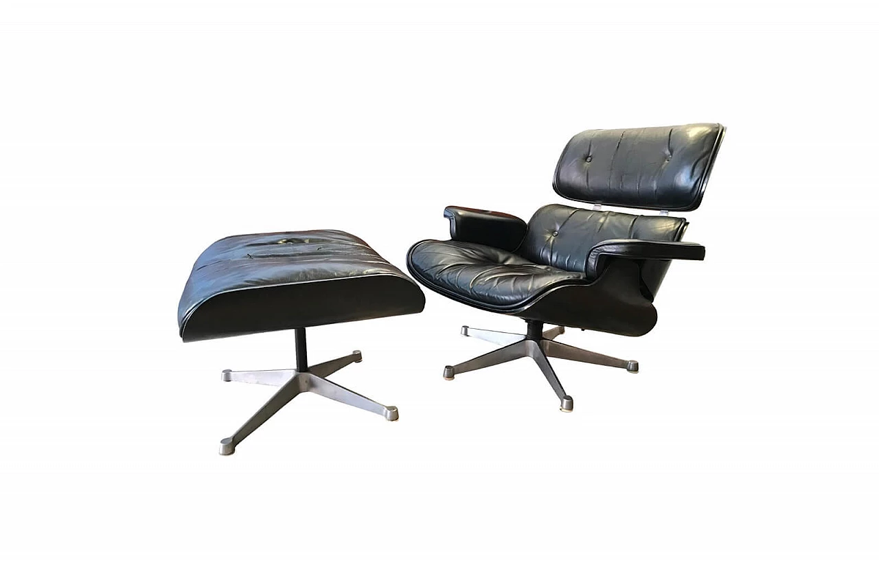 Poltrona Lounge Chair di Charles and Ray Eames in pelle nera 1