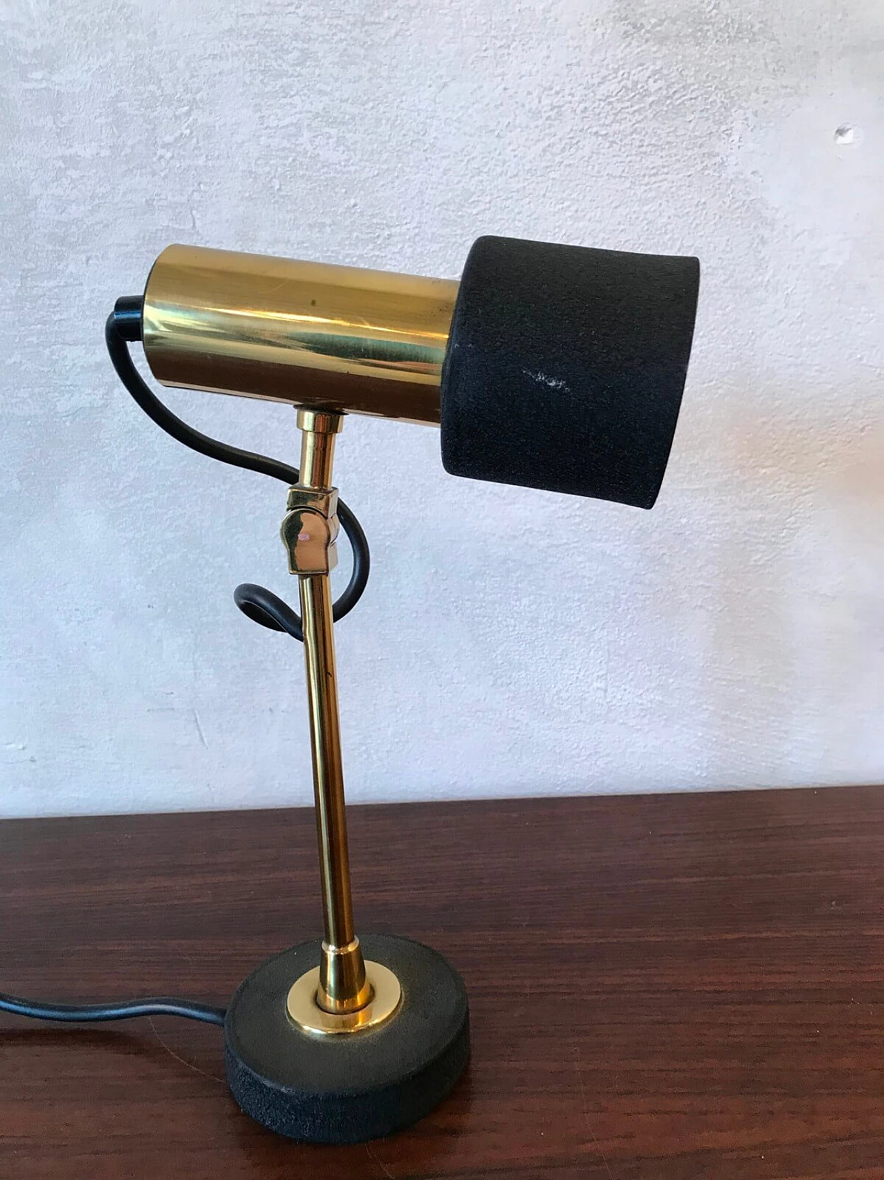 Brass table lamp with adjustable spotlight, Italy, 60s 2