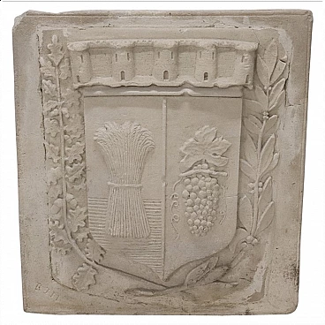 Ancient coat of arms in pozzolana late 19th century