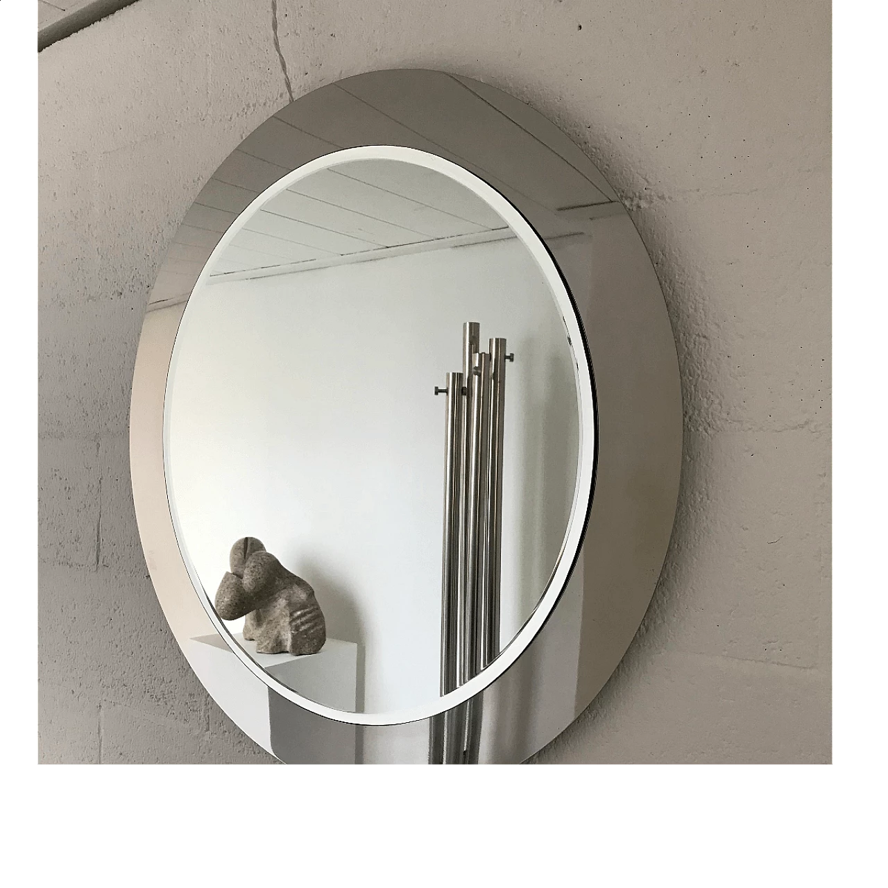 Specchio circolare con fondo in metallo, anni '60 1060290