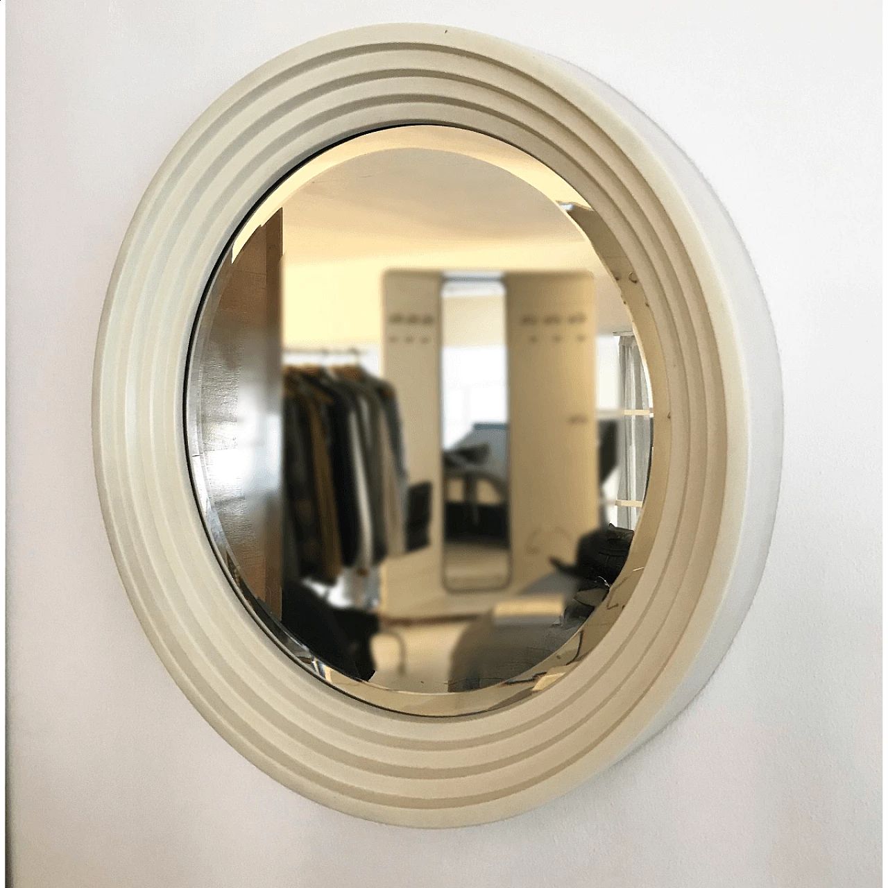 White round mirror, Memphis inspired style from the 70's 1060335
