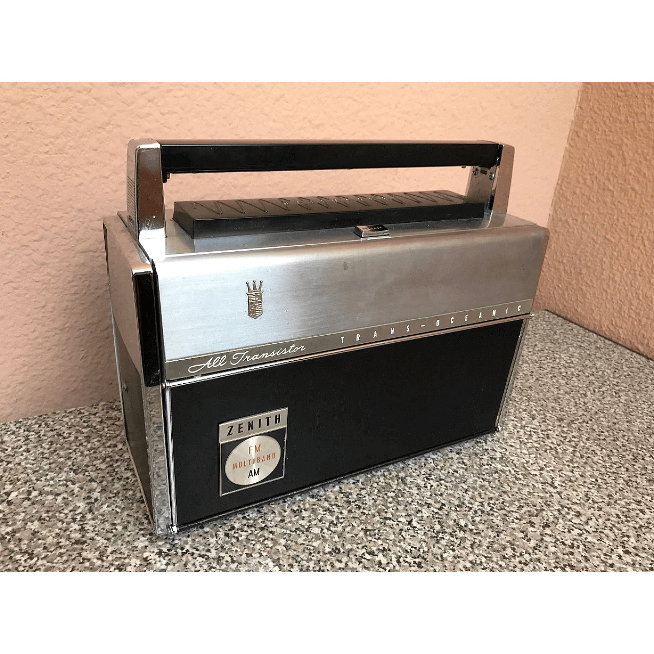 Zenith trans-Oceanic shortwave radio, 1940s 1061008