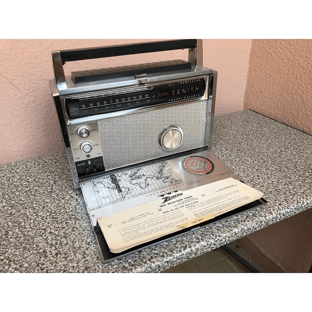 Trasmettitore radio ad onde Zenith di origine americana, anni '40 1061009