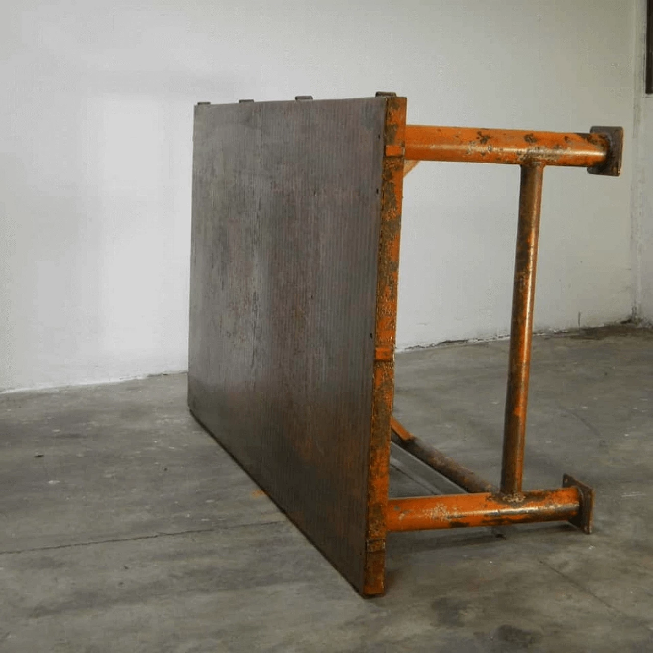 Restored industrial iron table 1061475