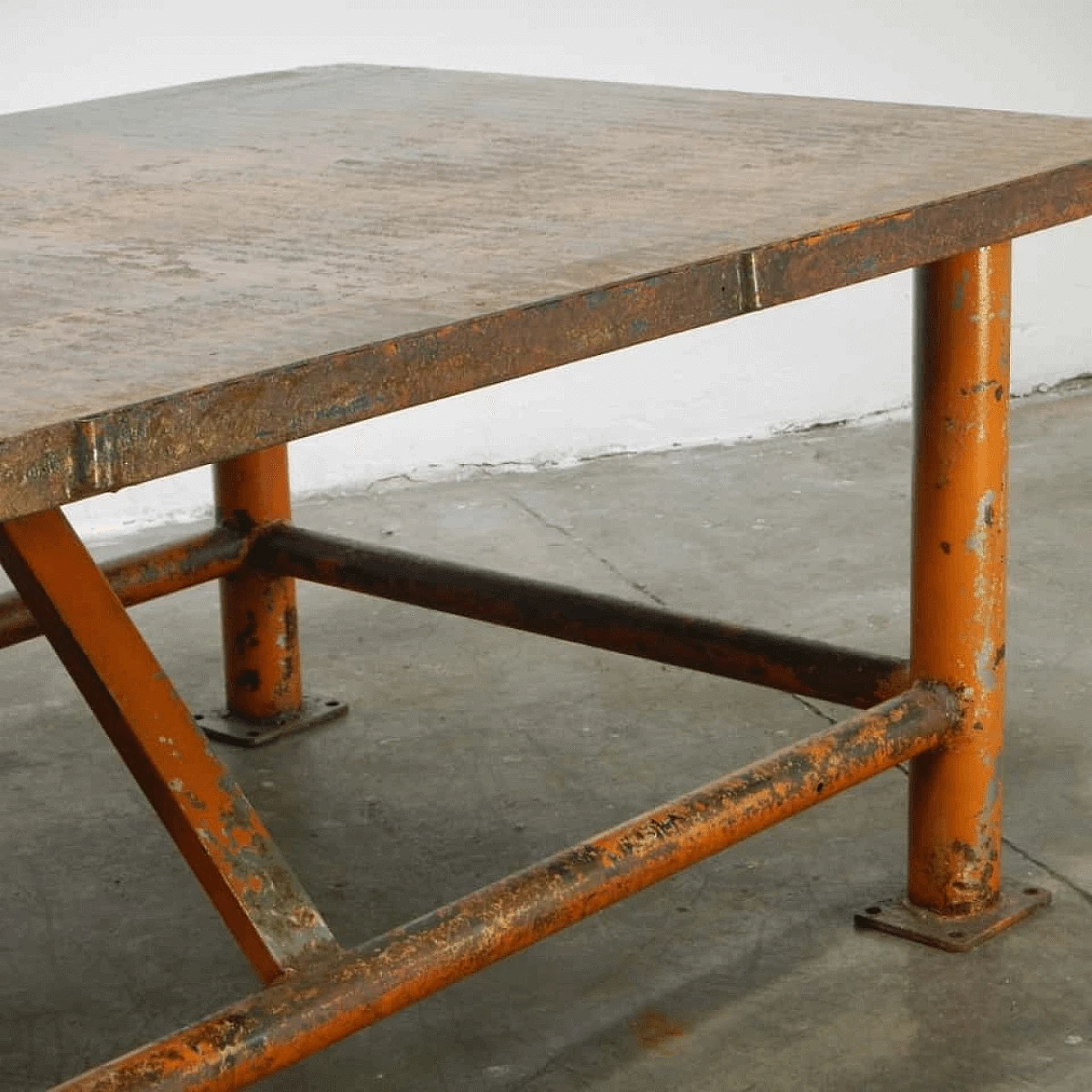 Restored industrial iron table 1061477