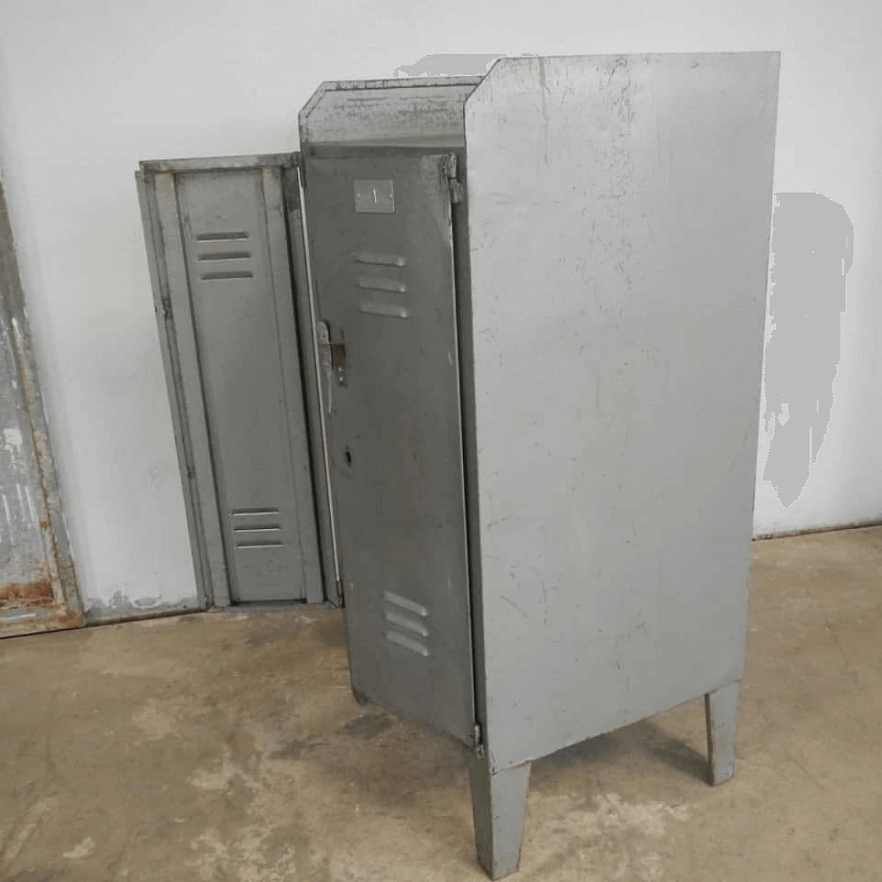 Metal workshop cabinet, 1970s 1061653