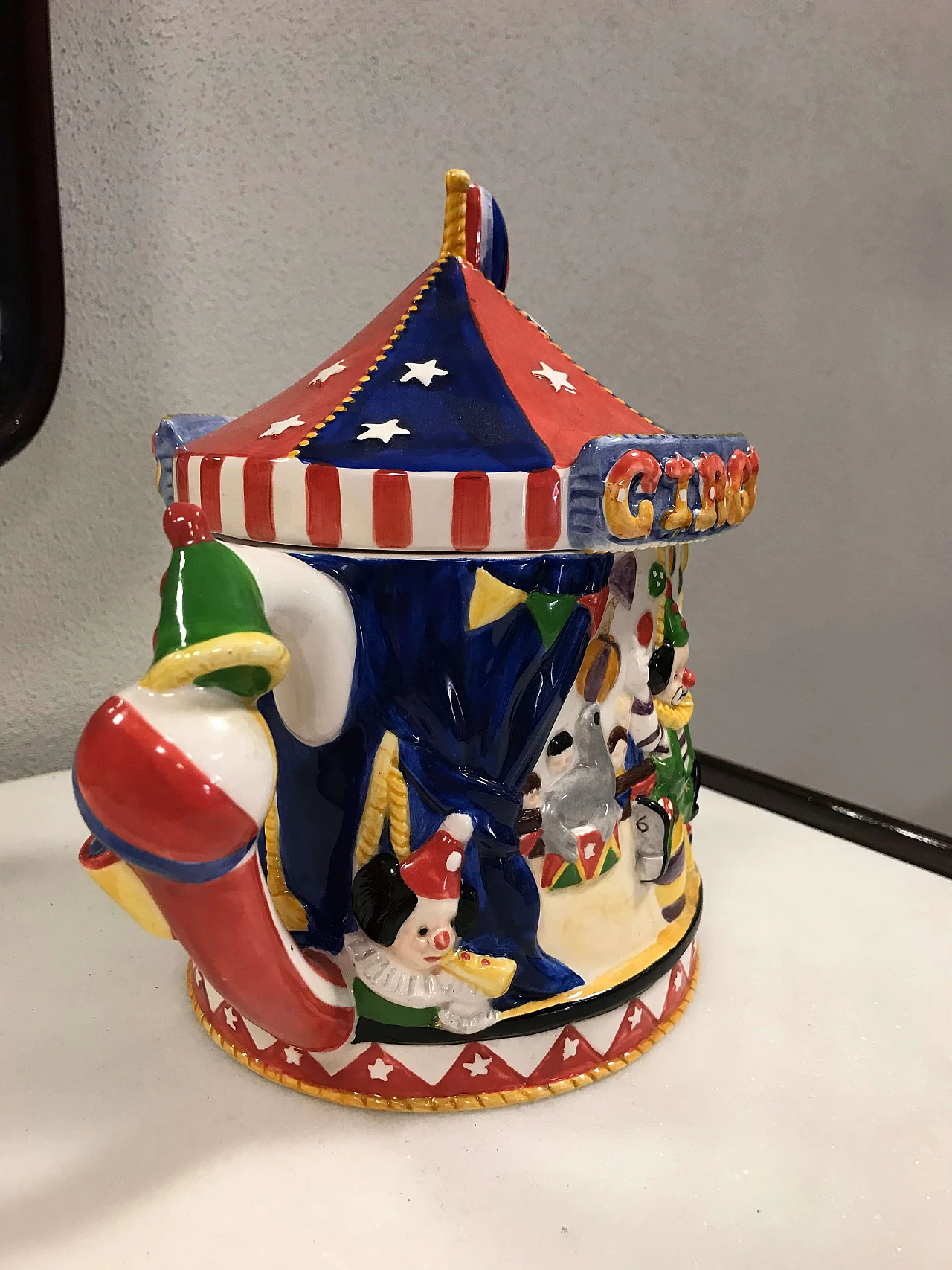 Circus-themed teapot, The Leonardo Collection 1061853