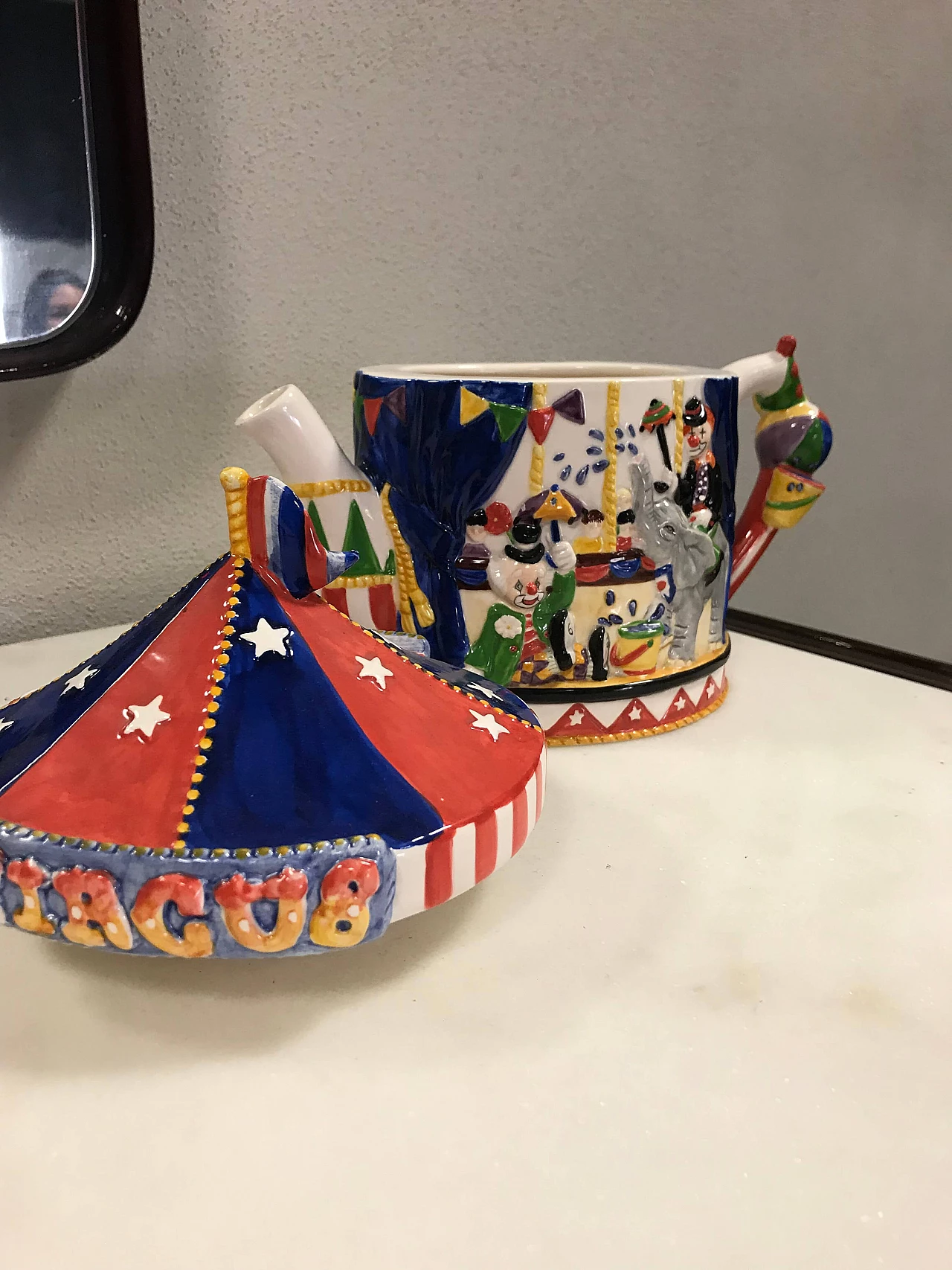 Circus-themed teapot, The Leonardo Collection 1061854