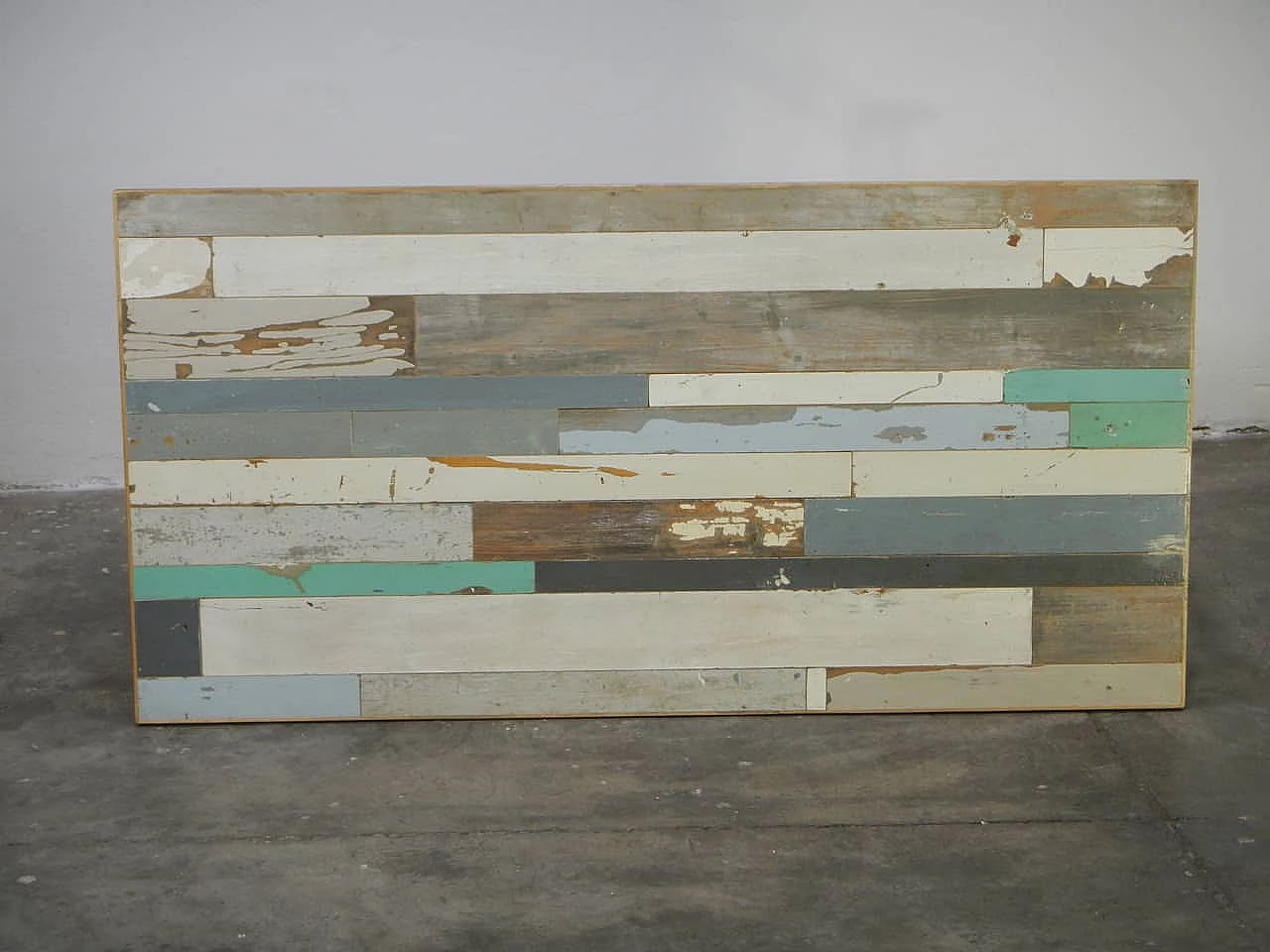 Tavolo con piano in patchwork di legno con gambe pieghevoli 1062426