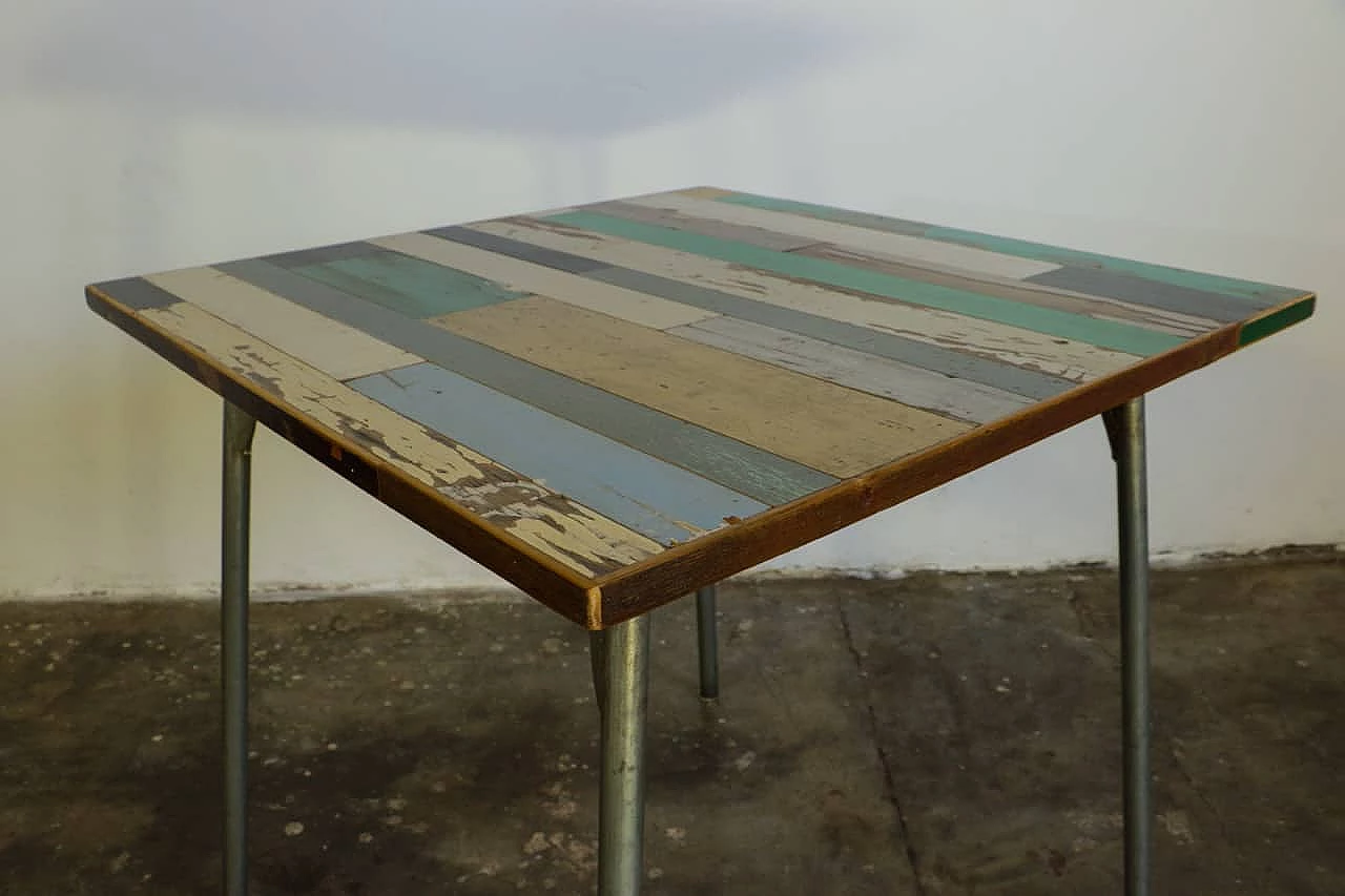Table with wooden patchwork top 1062439