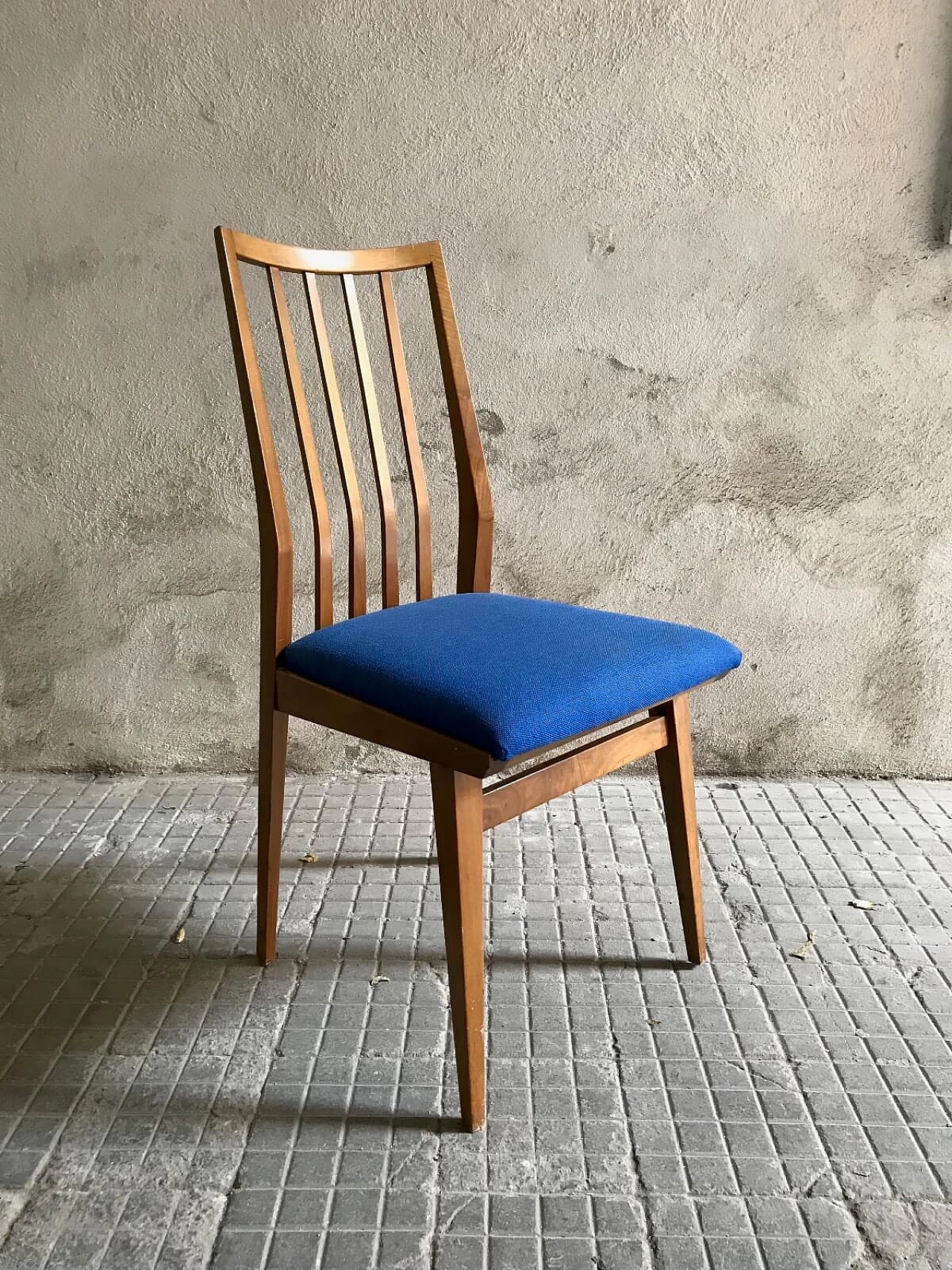 Set of four blue walnut chairs, 60's 5