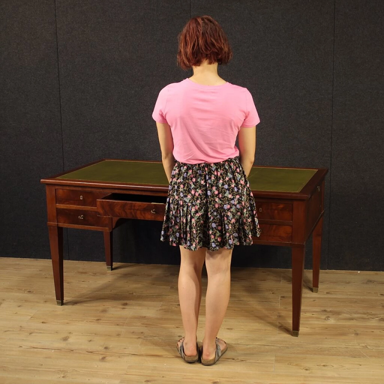 French desk in mahogany wood 1064180