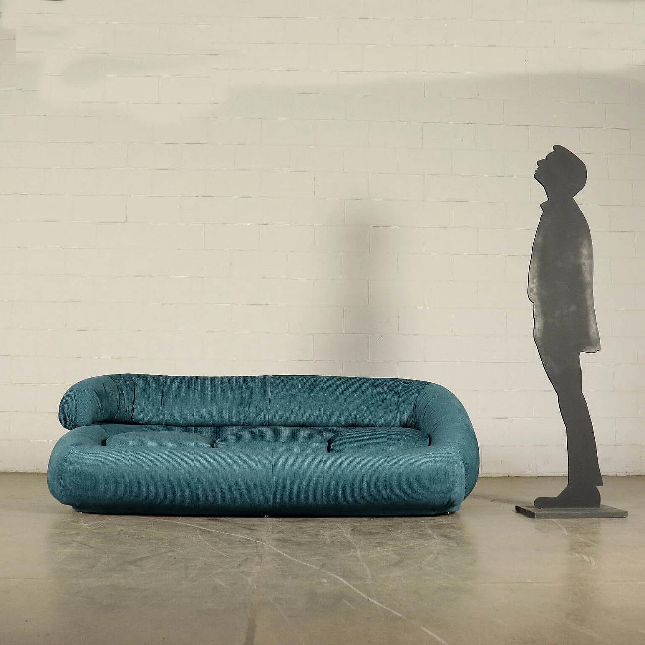 Vintage blue velvet and foam sofa, Italy, 70s 1064228