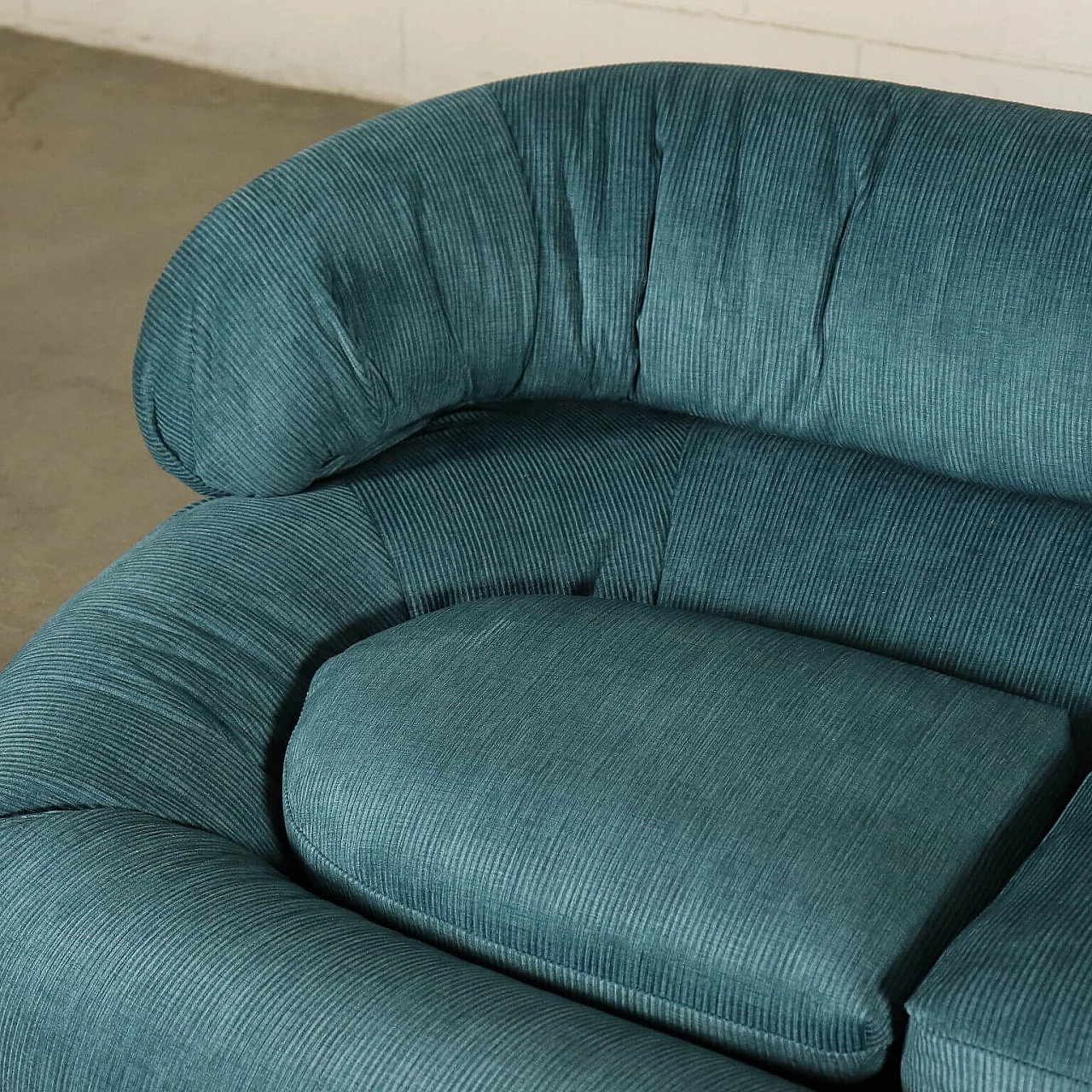 Vintage blue velvet and foam sofa, Italy, 70s 1064229