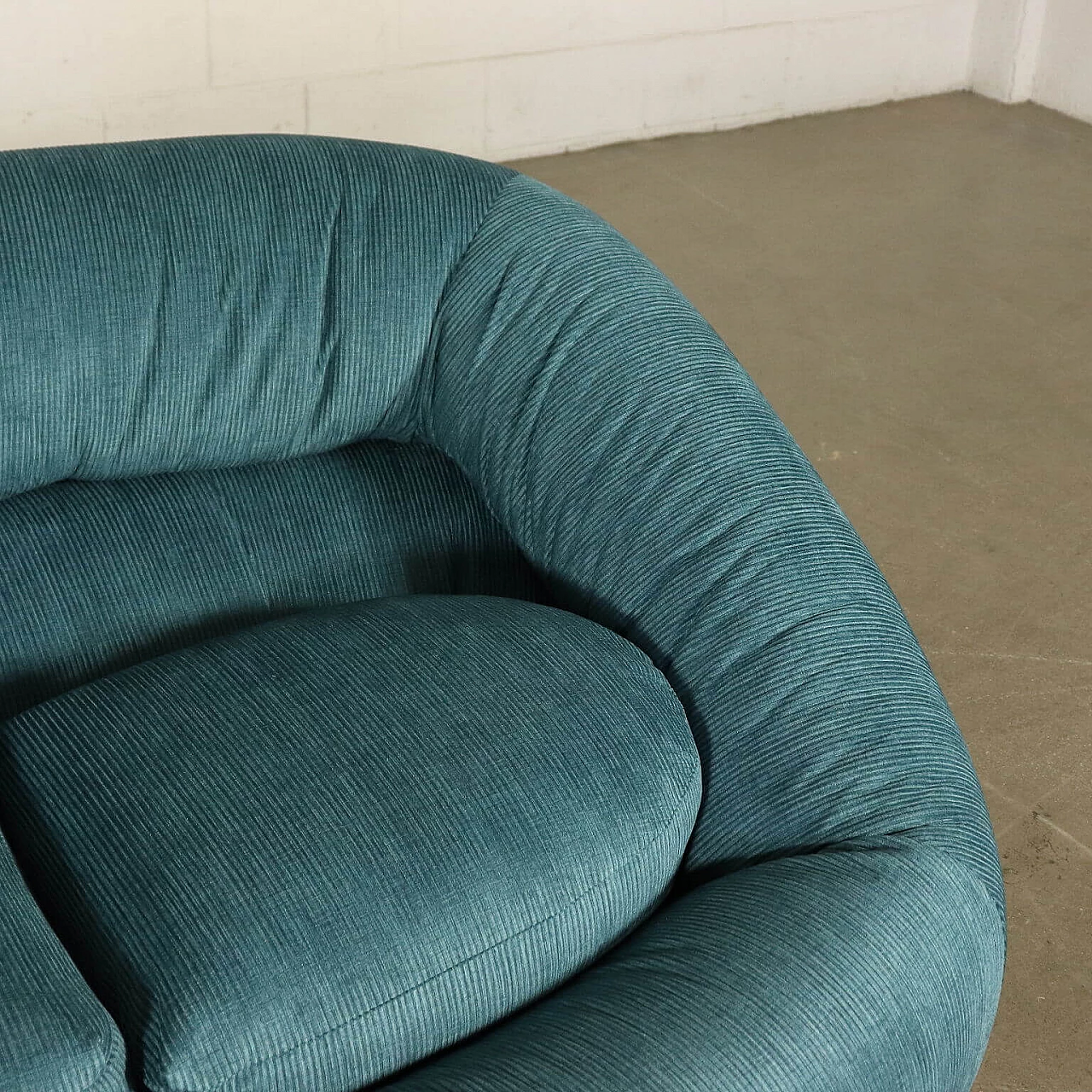 Vintage blue velvet and foam sofa, Italy, 70s 1064231