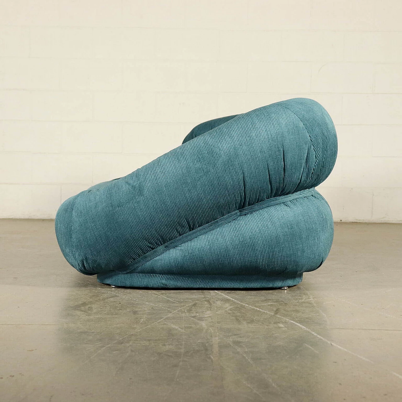 Vintage blue velvet and foam sofa, Italy, 70s 1064232