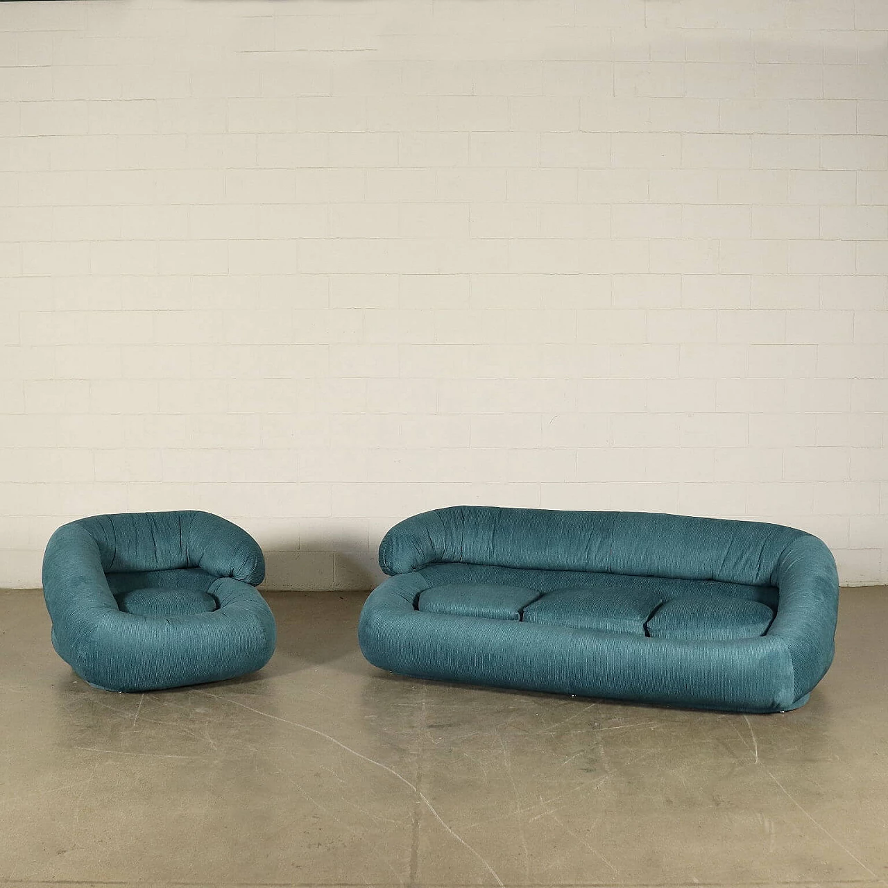 Vintage blue velvet and foam sofa, Italy, 70s 1064235