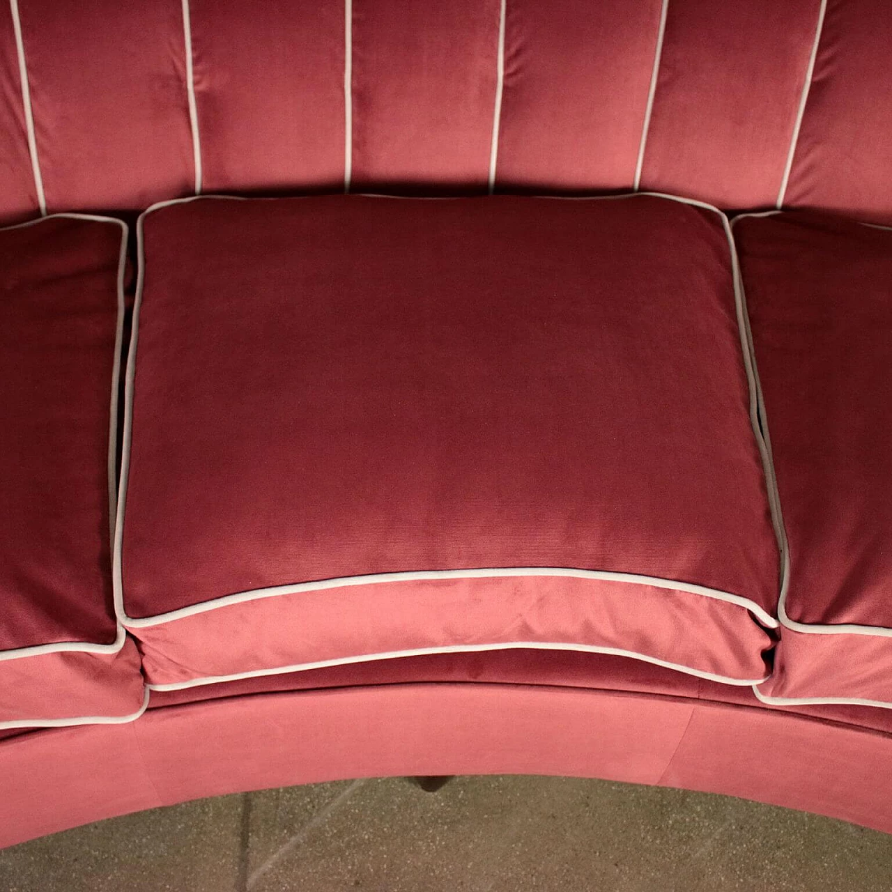 Curved sofa with coral velvet upholstery, Italy, 40s 1064279
