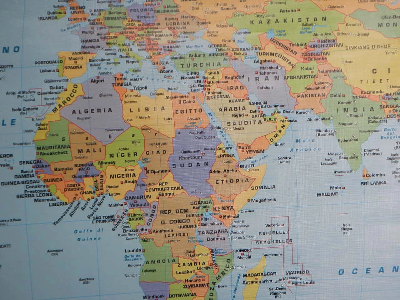 World map, 80s 1064529