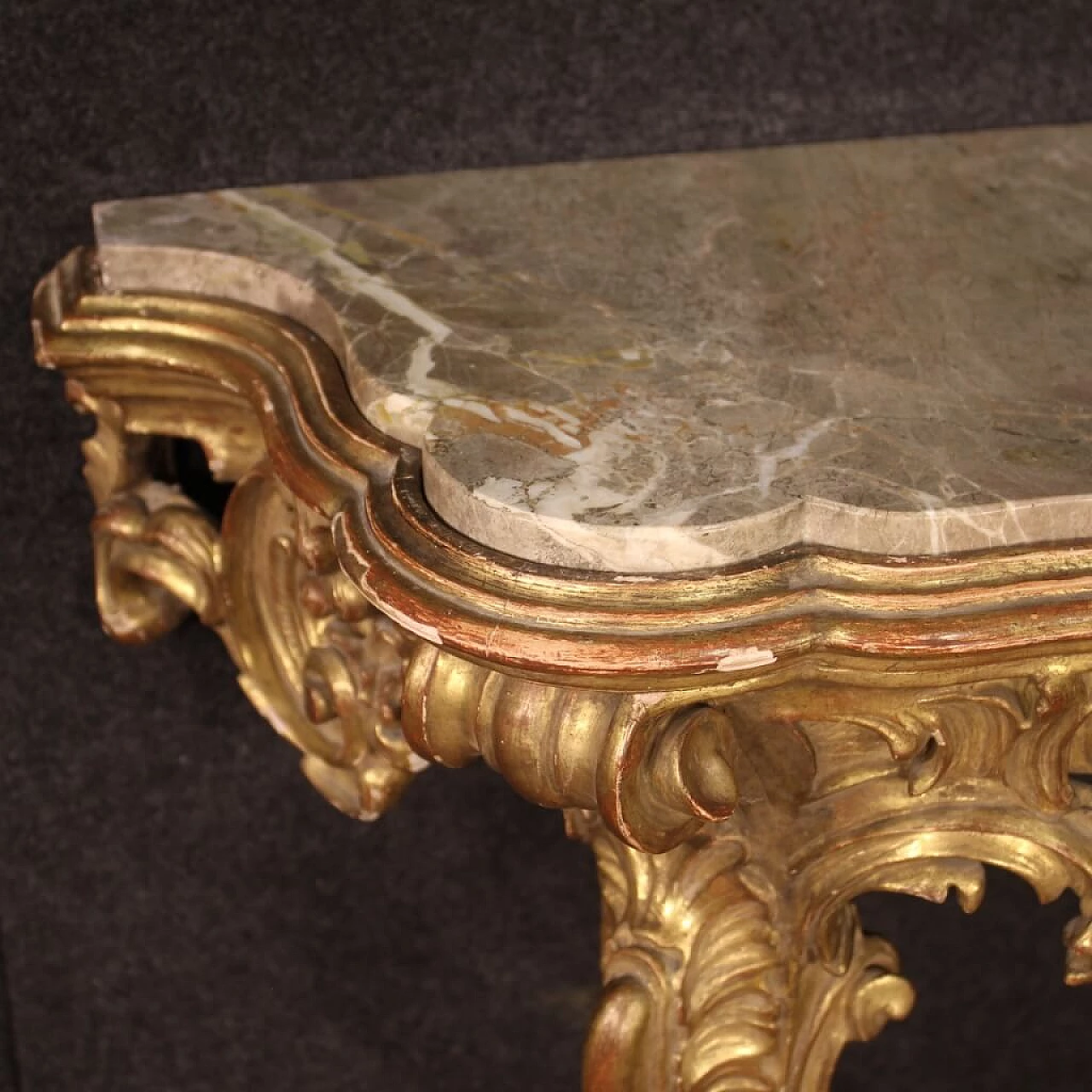 Console francese in legno dorato con piano in marmo stile Luigi XV 1064641