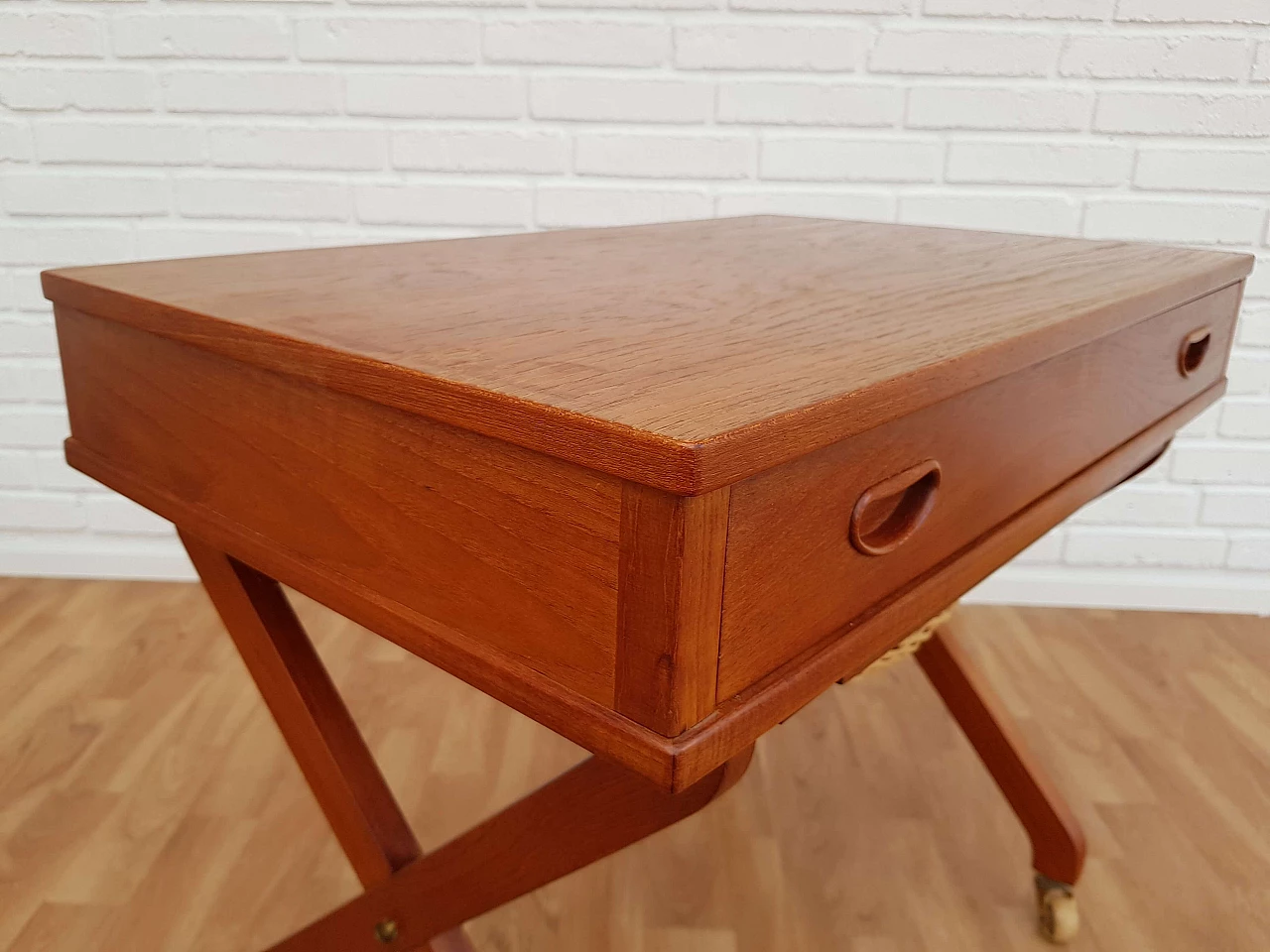 Tavolo da cucito danese d'epoca, legno teak, anni '60 1064742