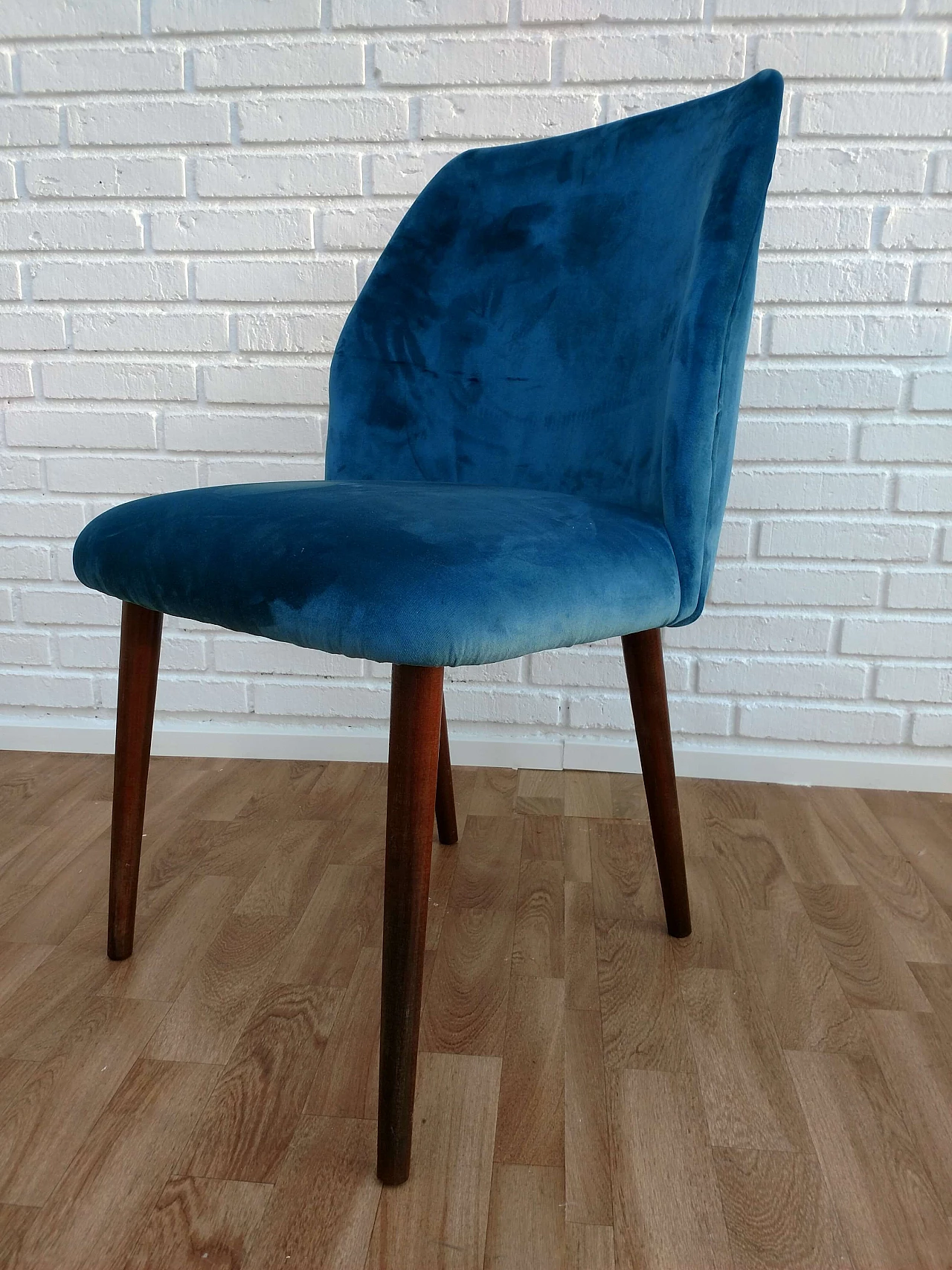 Little retro armchair, velvet, stained beech legs, 60s 1064772