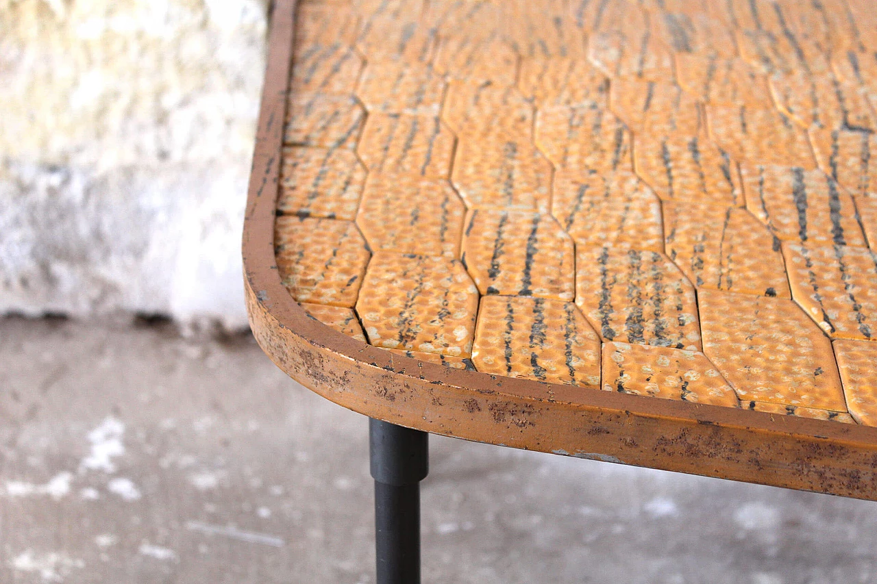 Tavolino in ferro con piano in ceramica, anni '50 1064927