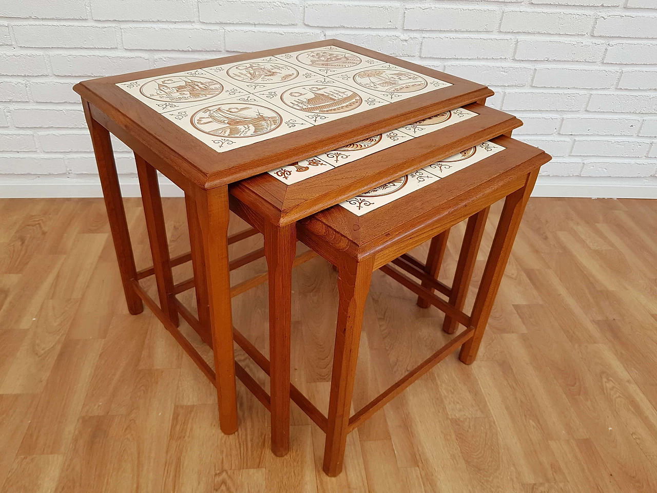 Nesting table, 60s, danish design, hand-painted ceramic tiles, teak wood 1064947