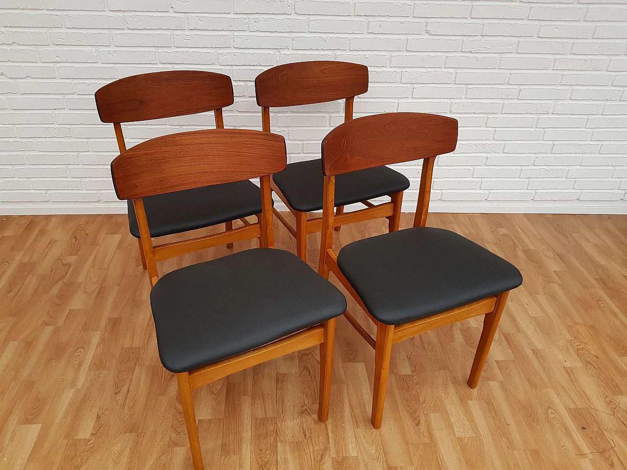 Danish design,4 dining chairs, teak, beech wood, completely restored 1065115
