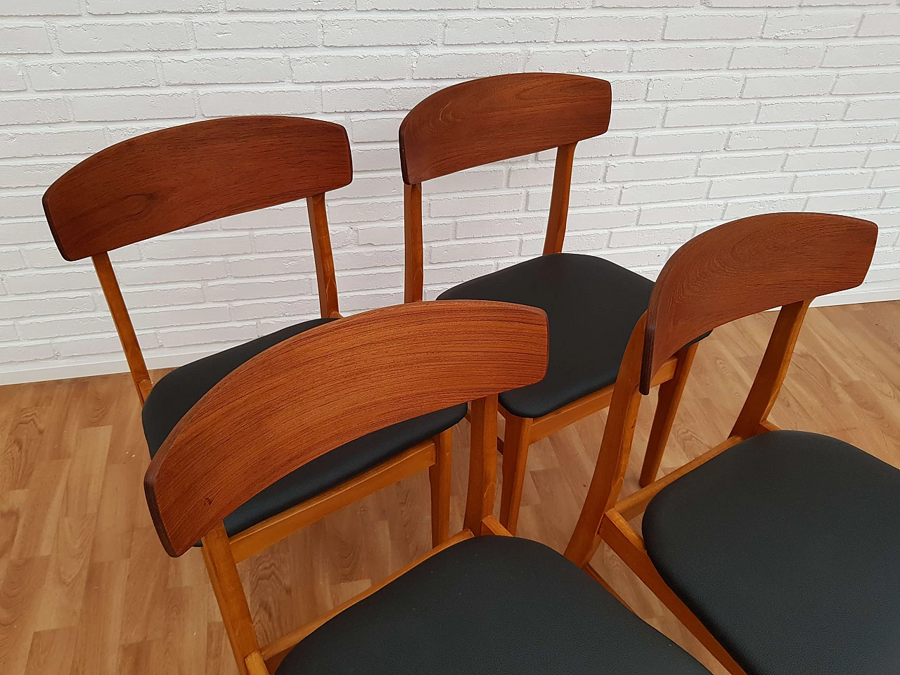 Danish design,4 dining chairs, teak, beech wood, completely restored 1065116