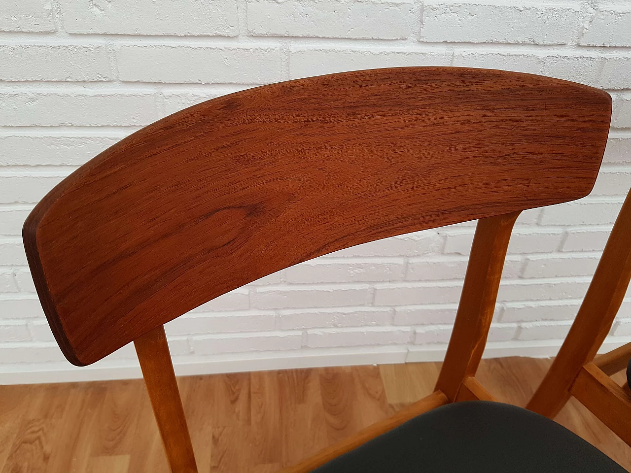 Danish design,4 dining chairs, teak, beech wood, completely restored 1065117