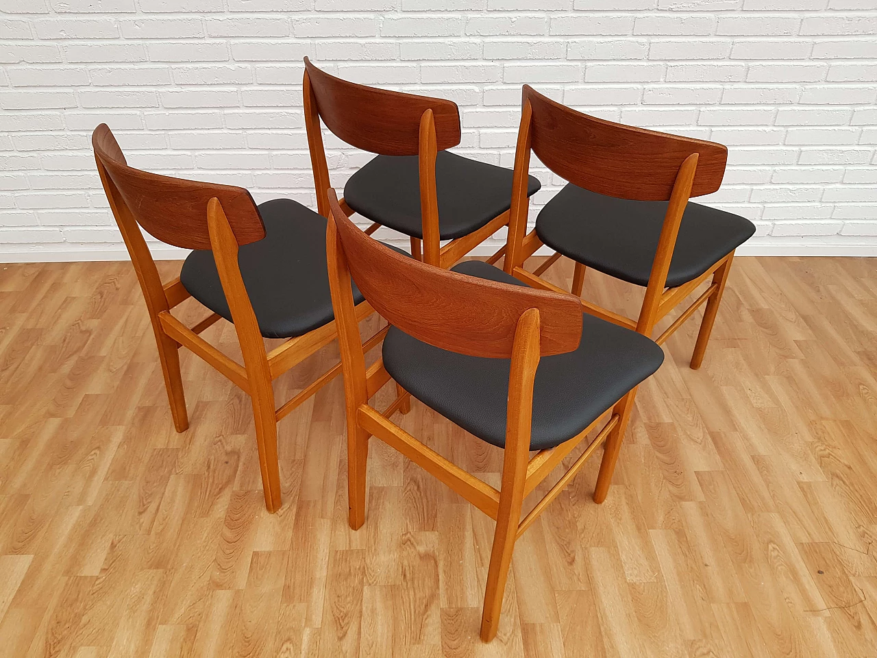 Danish design,4 dining chairs, teak, beech wood, completely restored 1065125