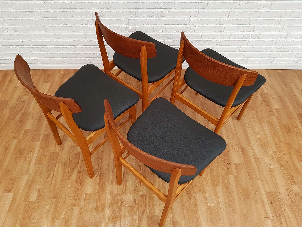 Danish design,4 dining chairs, teak, beech wood, completely restored 1065126